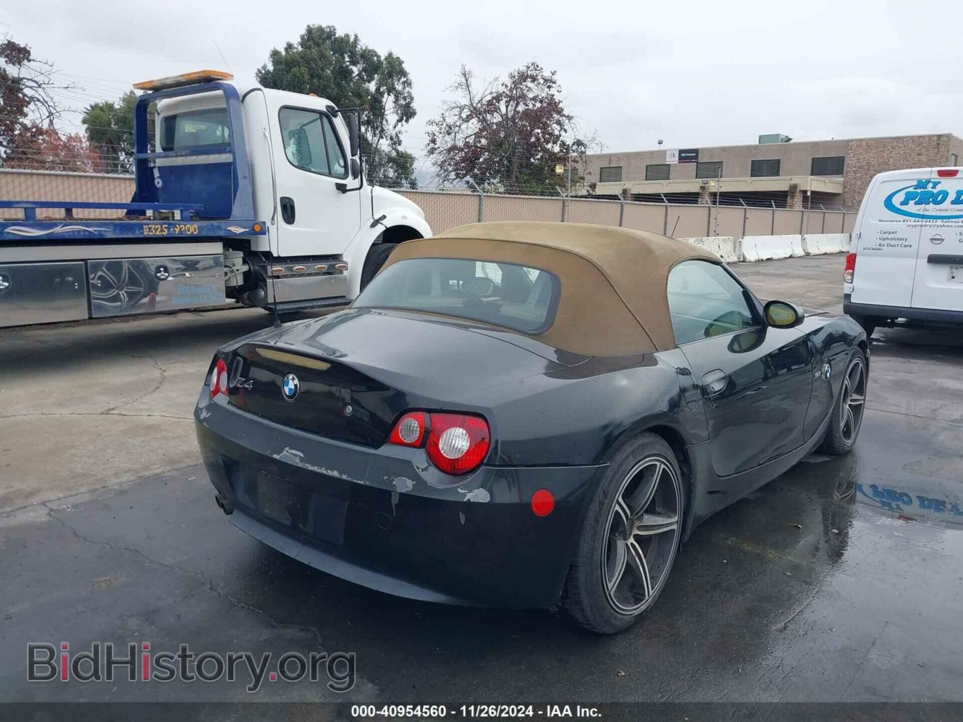 2005 BMW Z4 - VIN: 4USBT33585LS58646 - Photo 4