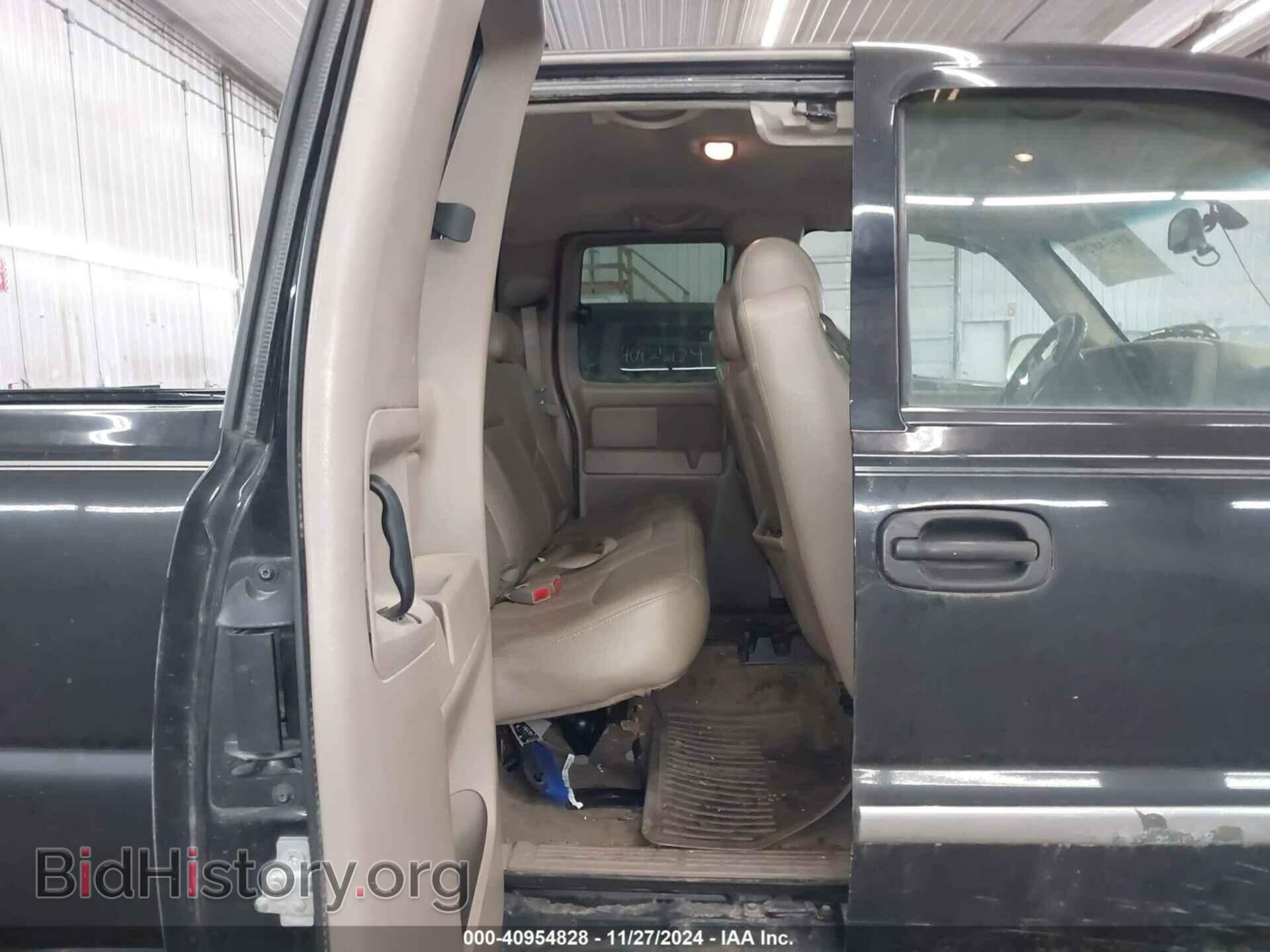 2005 GMC SIERRA 1500 - VIN: 1GTEK19B95E215283 - Фото 8