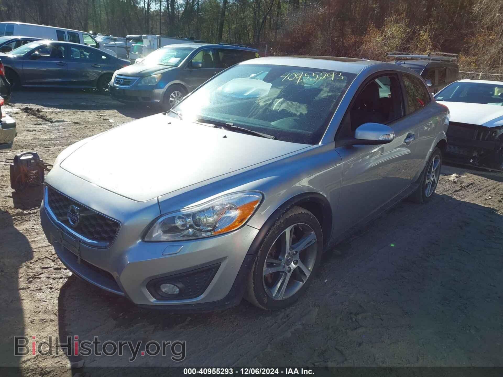 2013 VOLVO C30 - VIN: YV1672MK9D2301626 - Фото 2
