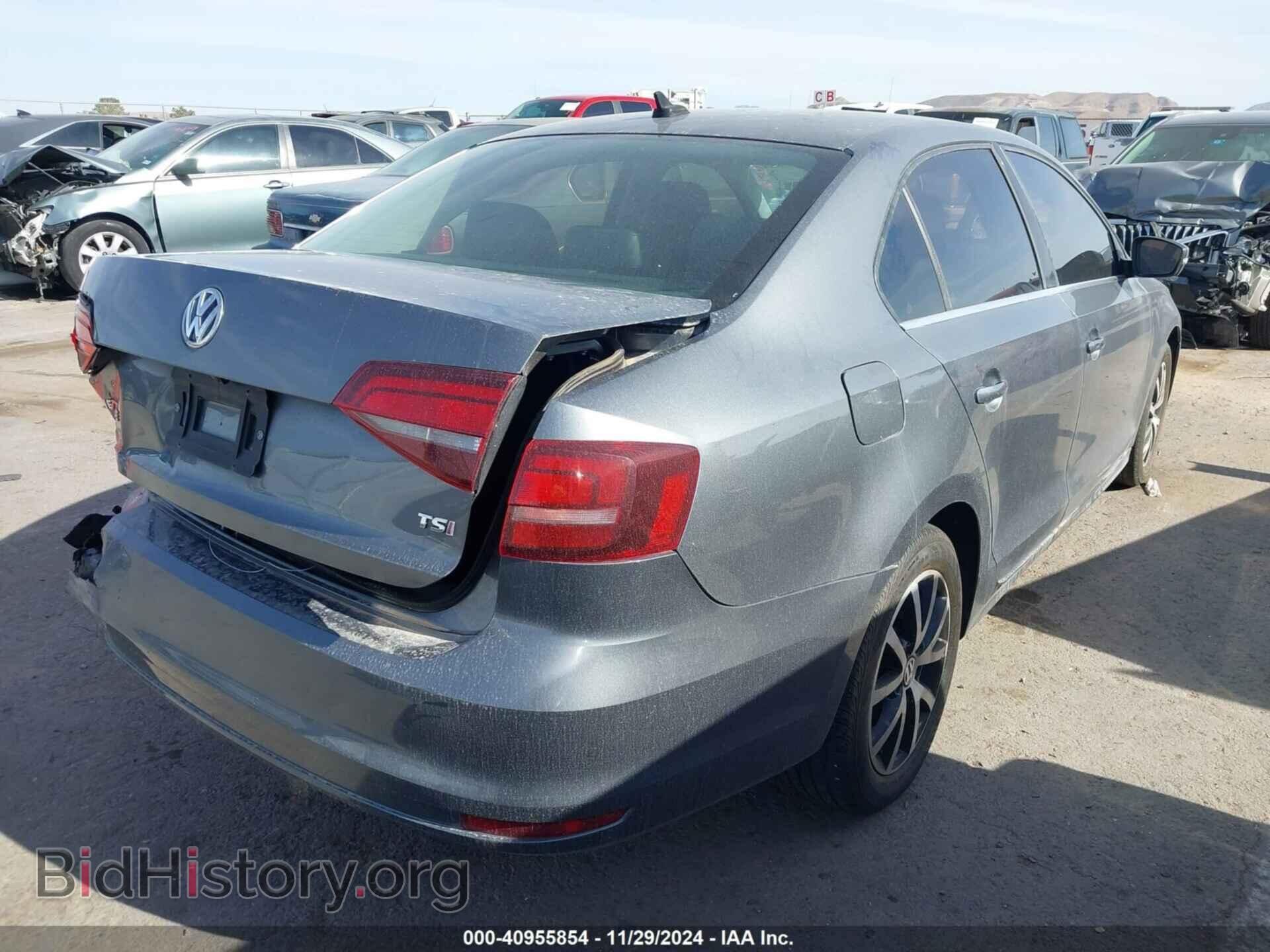 2017 VOLKSWAGEN JETTA - VIN: 3VWDB7AJ6HM309389 - Фото 4