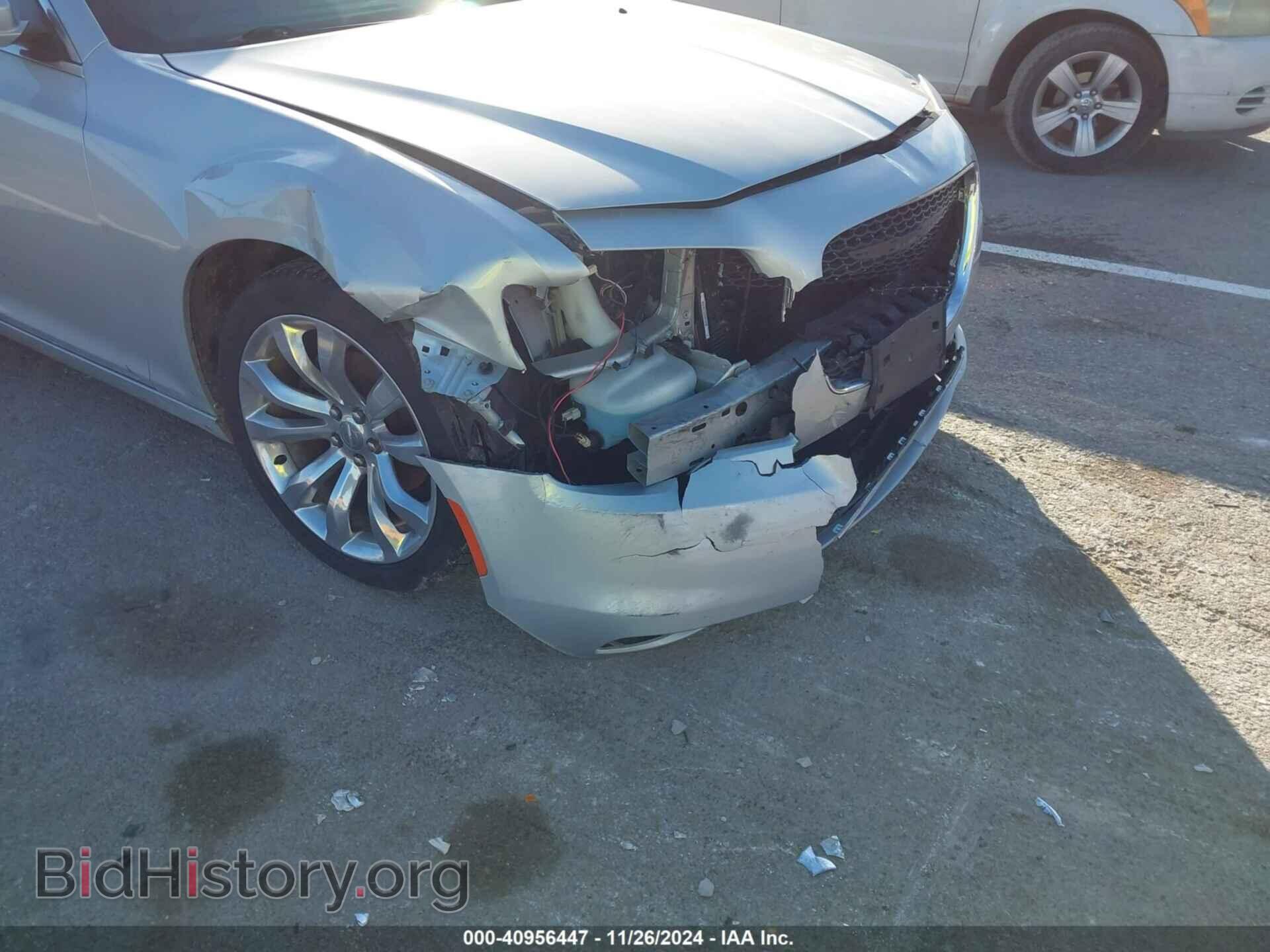 2019 CHRYSLER 300 - VIN: 2C3CCAAG4KH602201 - Фото 6