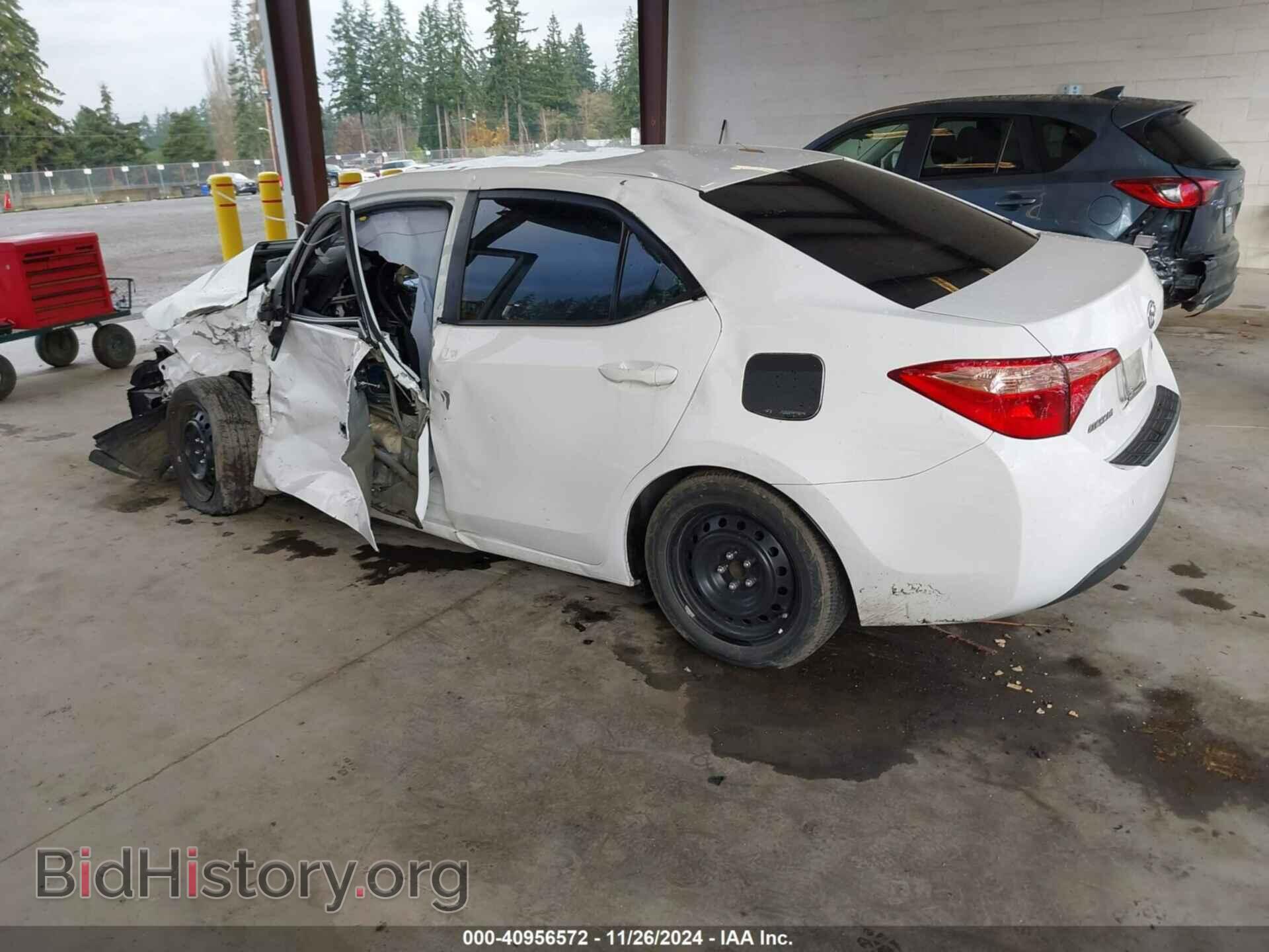 2019 TOYOTA COROLLA - VIN: 2T1BURHE2KC196131 - Фото 3