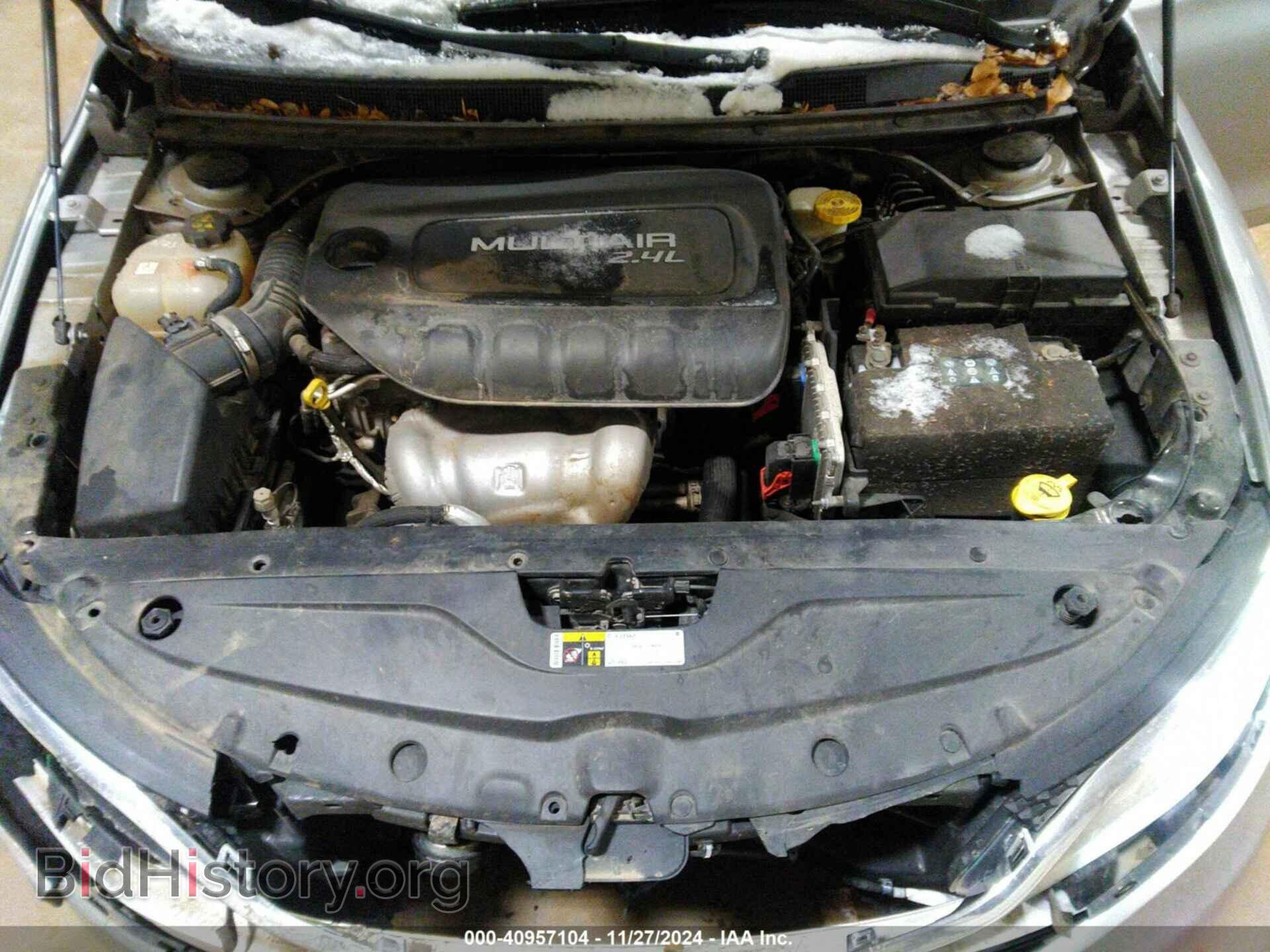 2016 CHRYSLER 200 - VIN: 1C3CCCAB9GN116742 - Фото 10