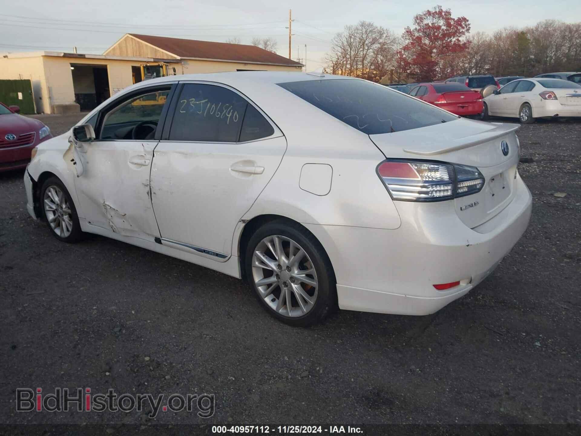 2010 LEXUS HS 250H - VIN: JTHBB1BA4A2000828 - Photo 3