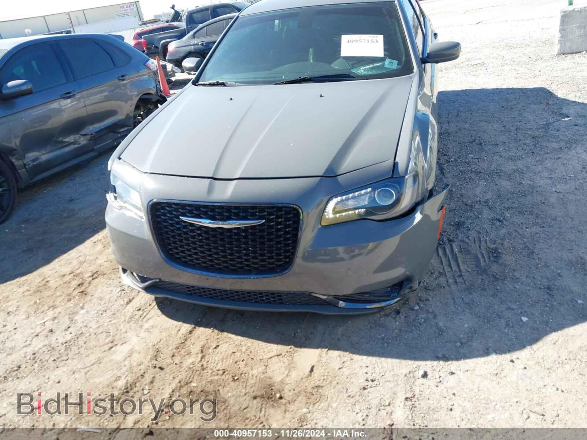 2019 CHRYSLER 300 - VIN: 2C3CCABGXKH515448 - Фото 6