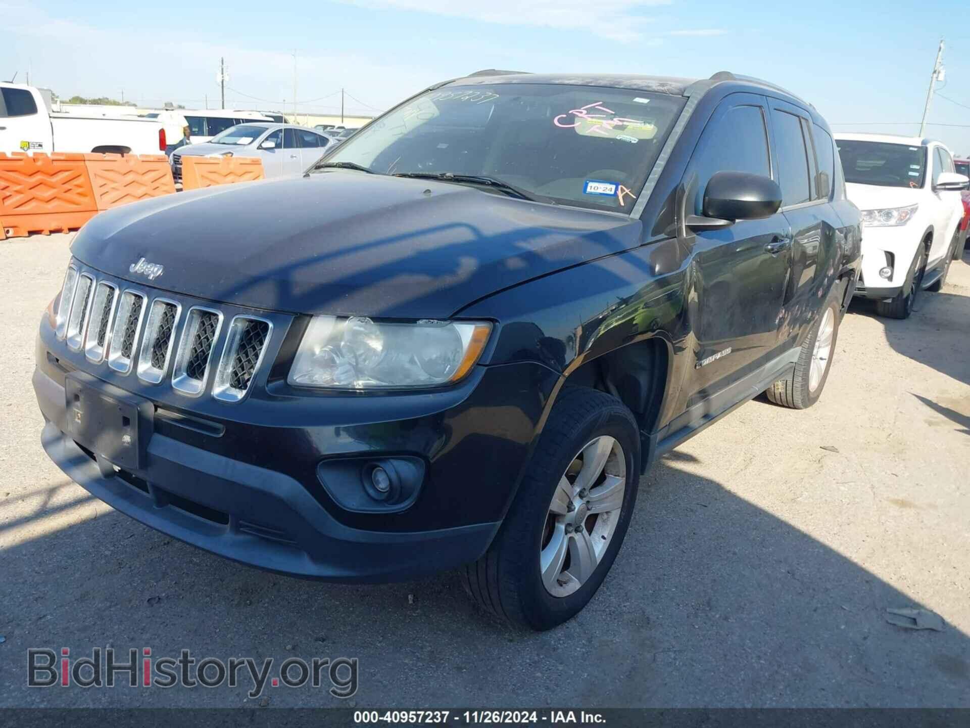 2011 JEEP COMPASS - VIN: 1J4NT1FB6BD165729 - Photo 2