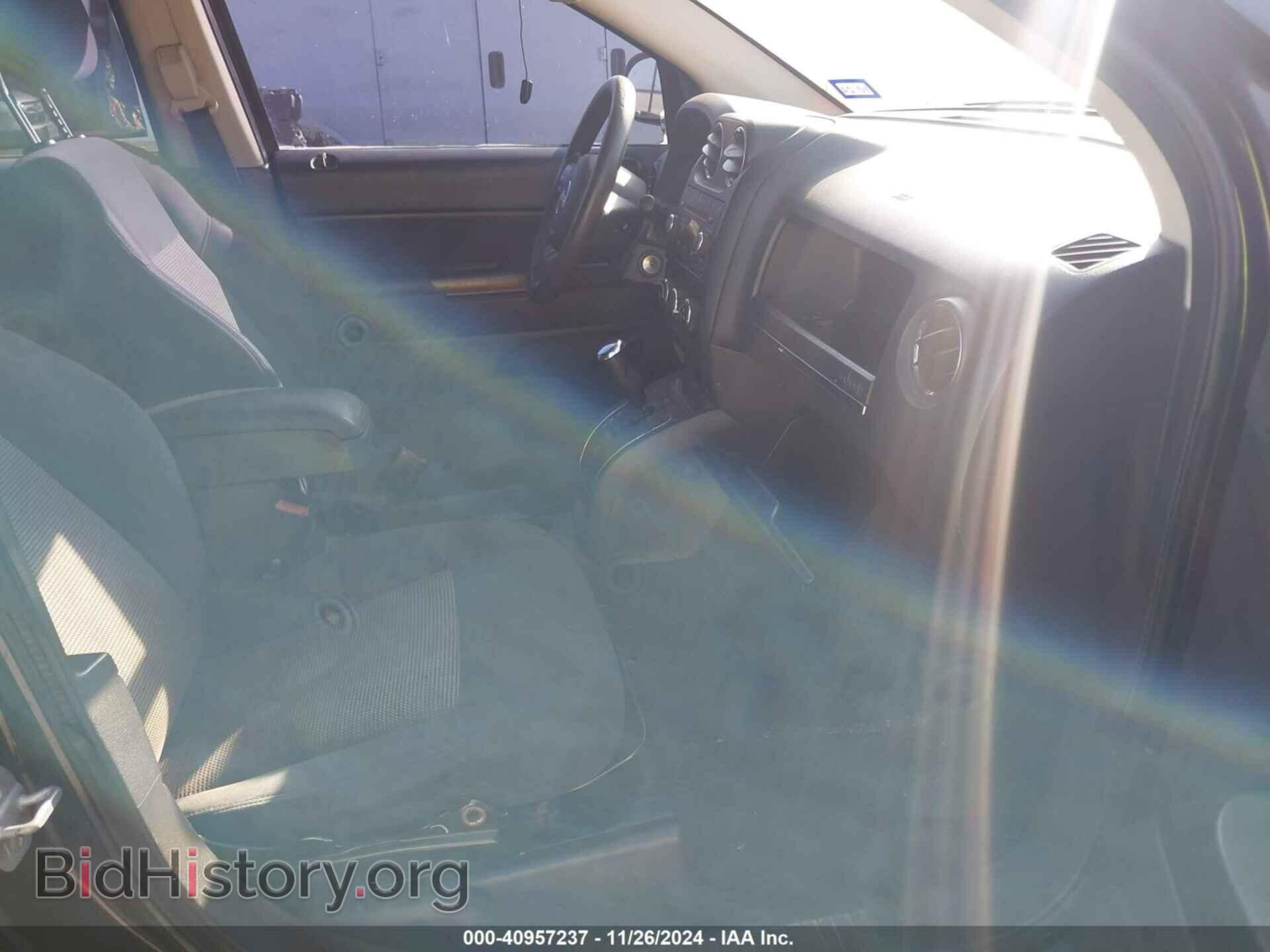 2011 JEEP COMPASS - VIN: 1J4NT1FB6BD165729 - Photo 5