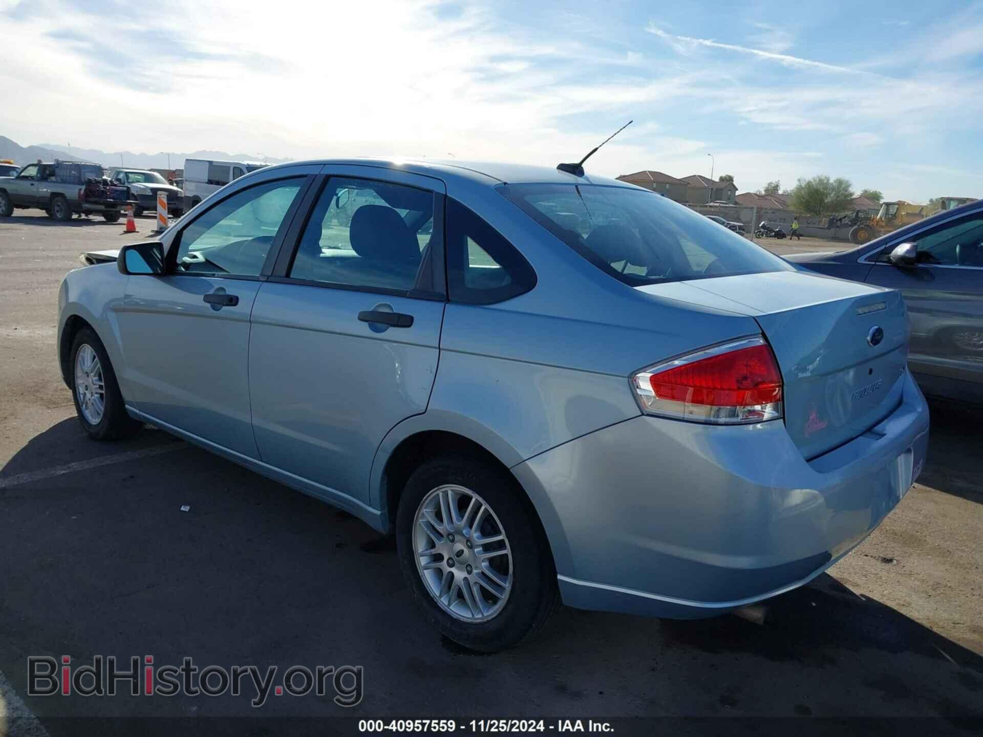 2009 FORD FOCUS - VIN: 1FAHP35N39W219670 - Фото 3