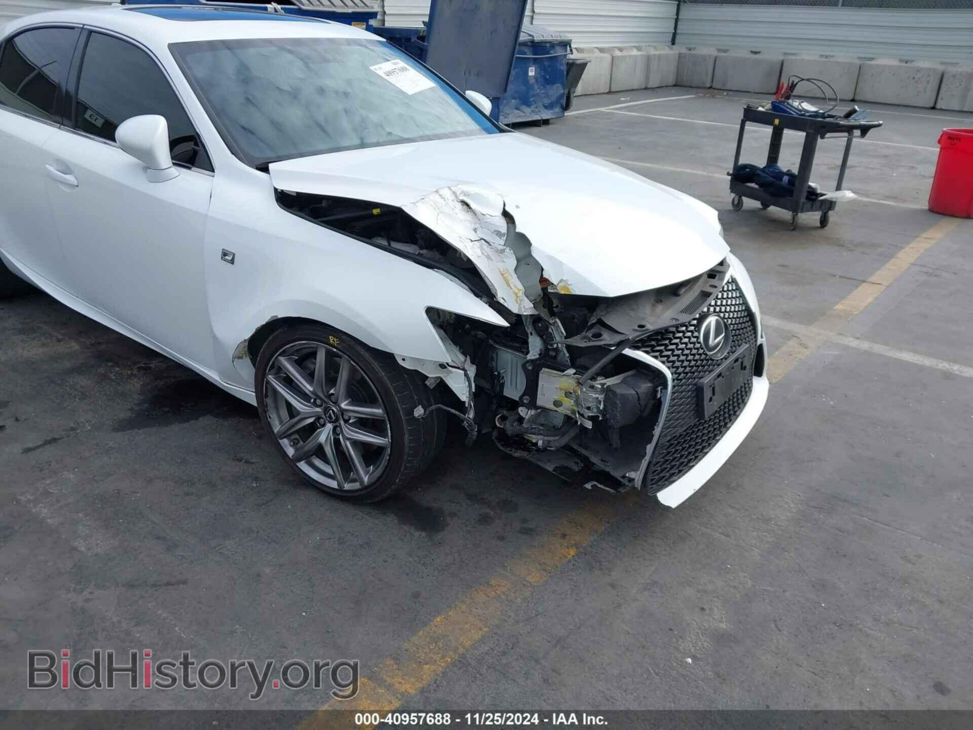 2016 LEXUS IS 200T - VIN: JTHBA1D20G5003371 - Фото 6