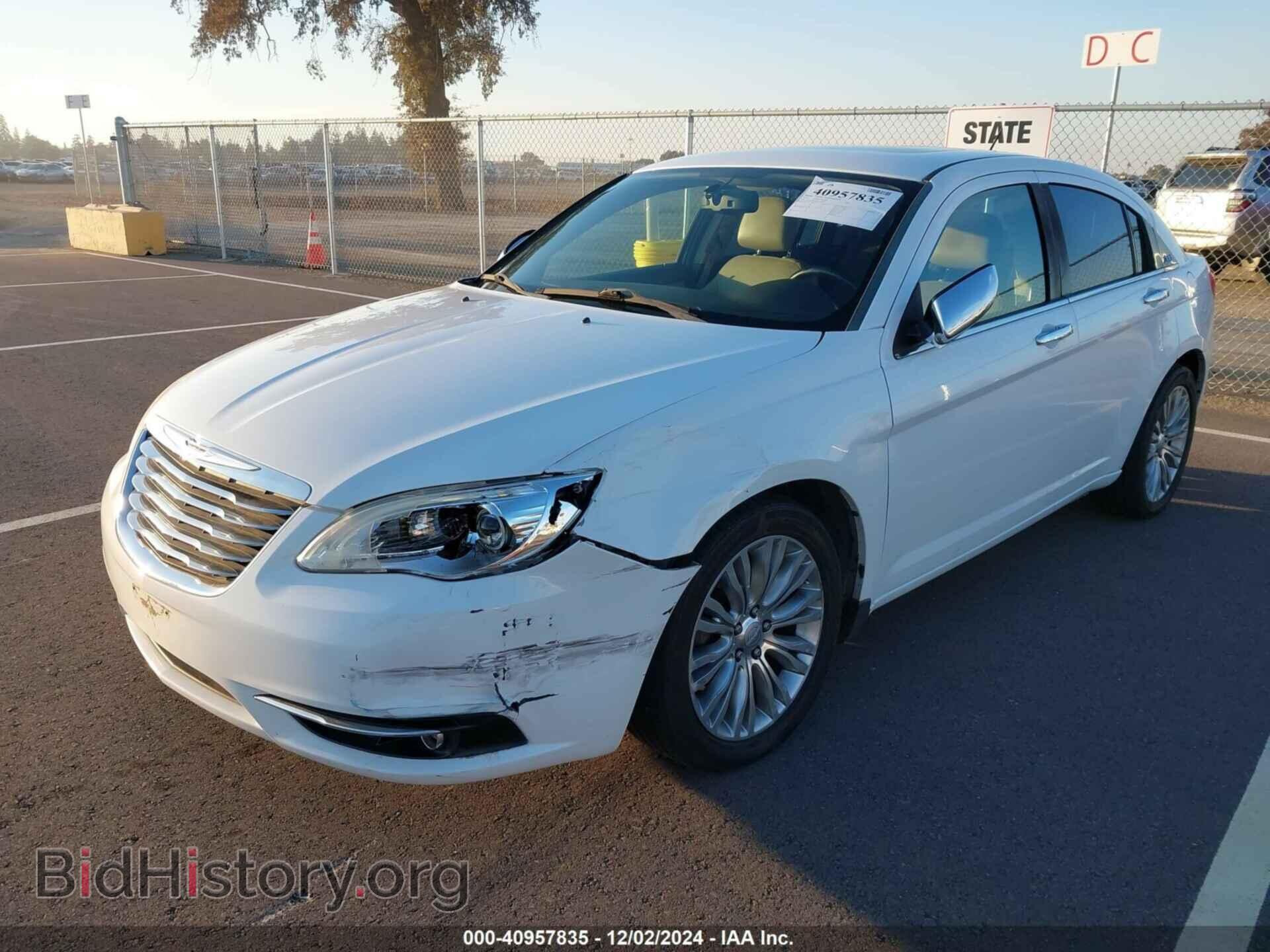 2012 CHRYSLER 200 - VIN: 1C3CCBCB8CN307599 - Фото 2