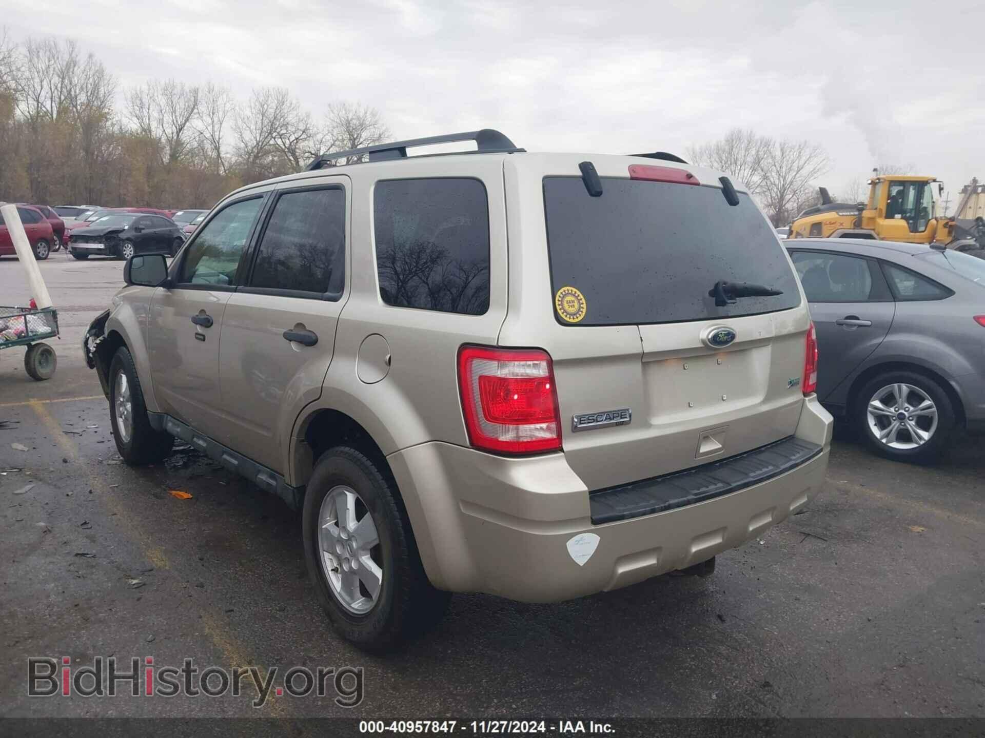 2010 FORD ESCAPE - VIN: 1FMCU0DG2AKA36086 - Фото 3