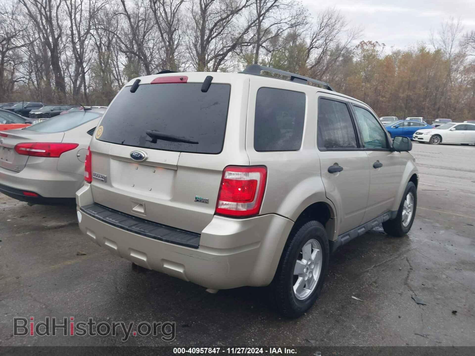 2010 FORD ESCAPE - VIN: 1FMCU0DG2AKA36086 - Фото 4