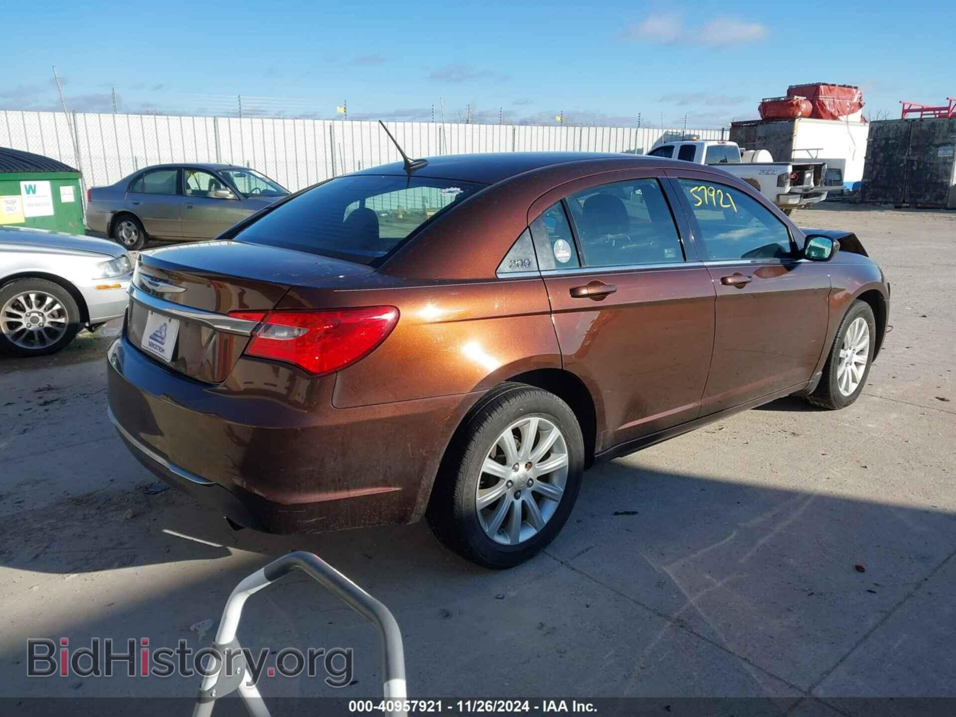 2013 CHRYSLER 200 - VIN: 1C3CCBBB8DN617223 - Фото 4