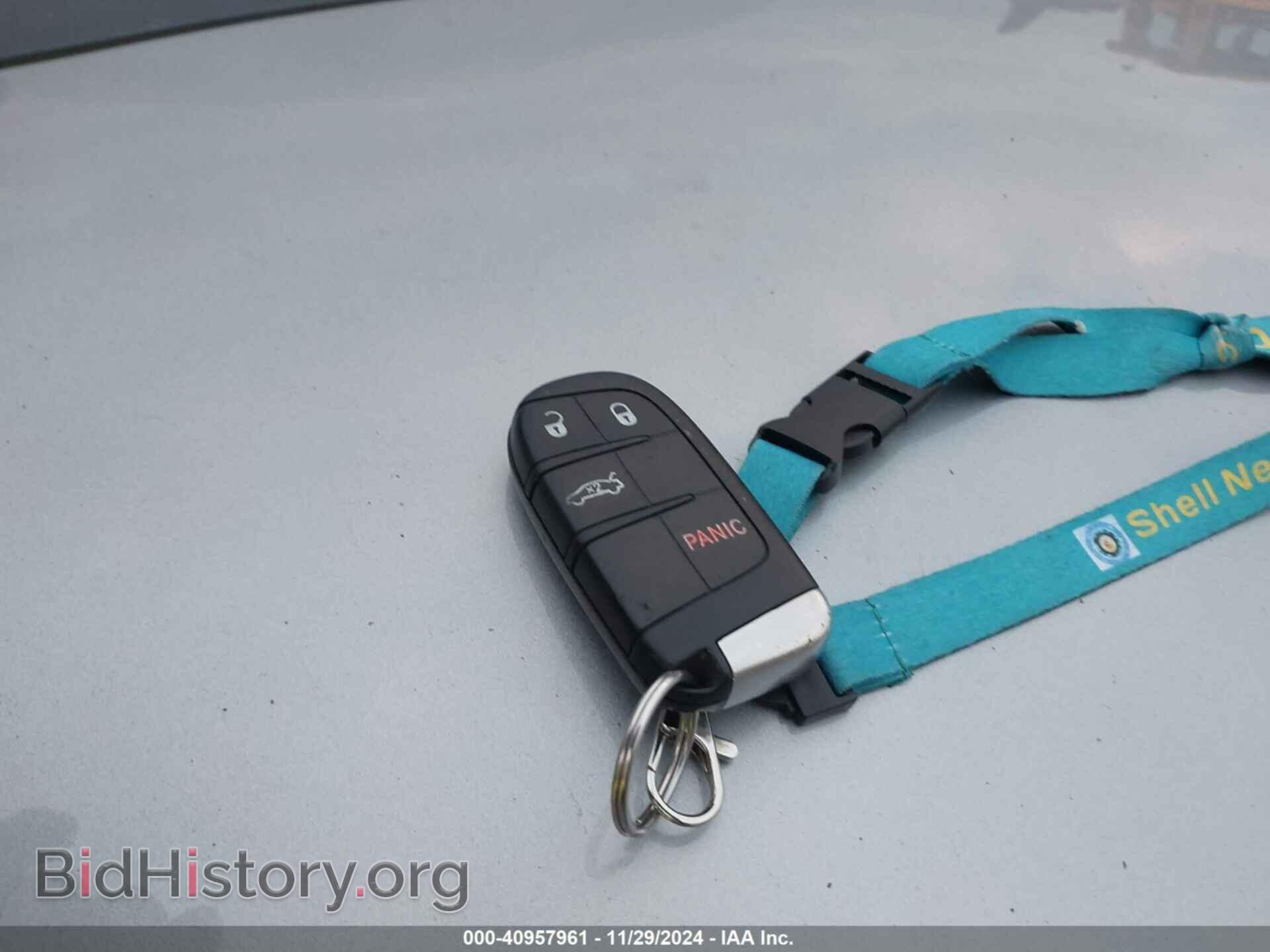 2015 CHRYSLER 200 - VIN: 1C3CCCBG5FN557244 - Фото 11