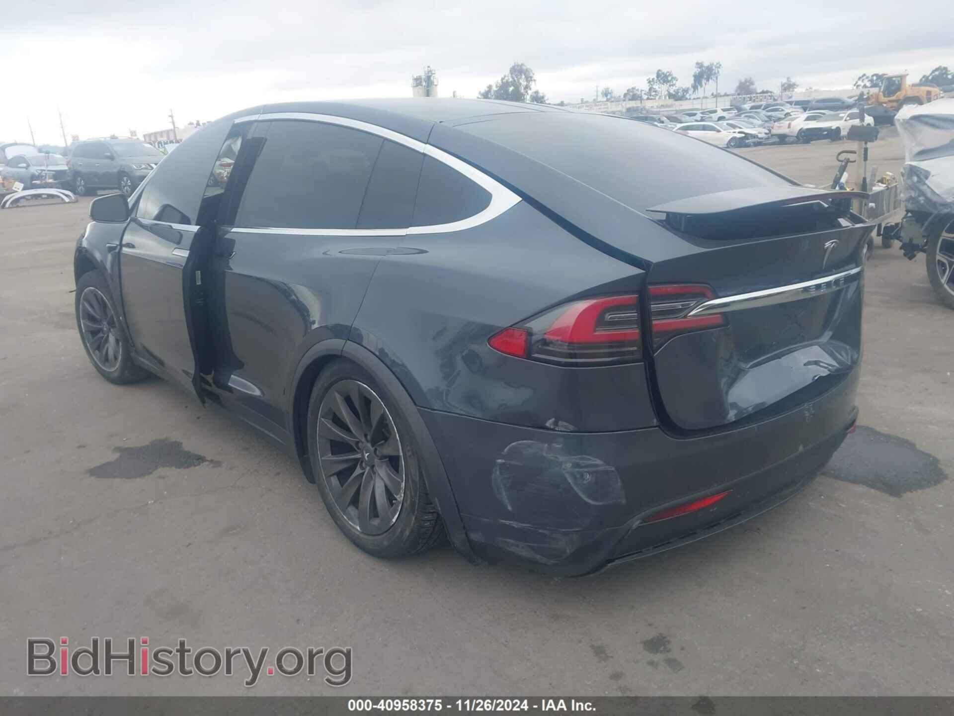 2017 TESLA MODEL X - VIN: 5YJXCDE24HF072890 - Фото 3
