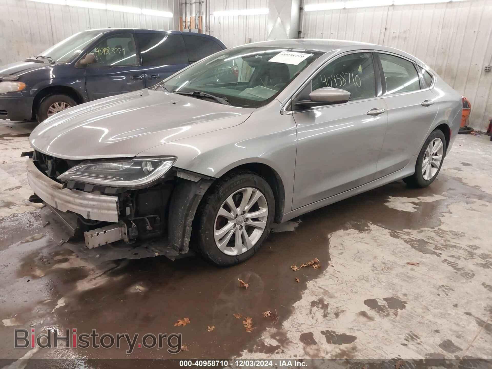 2016 CHRYSLER 200 - VIN: 1C3CCCABXGN186542 - Фото 2
