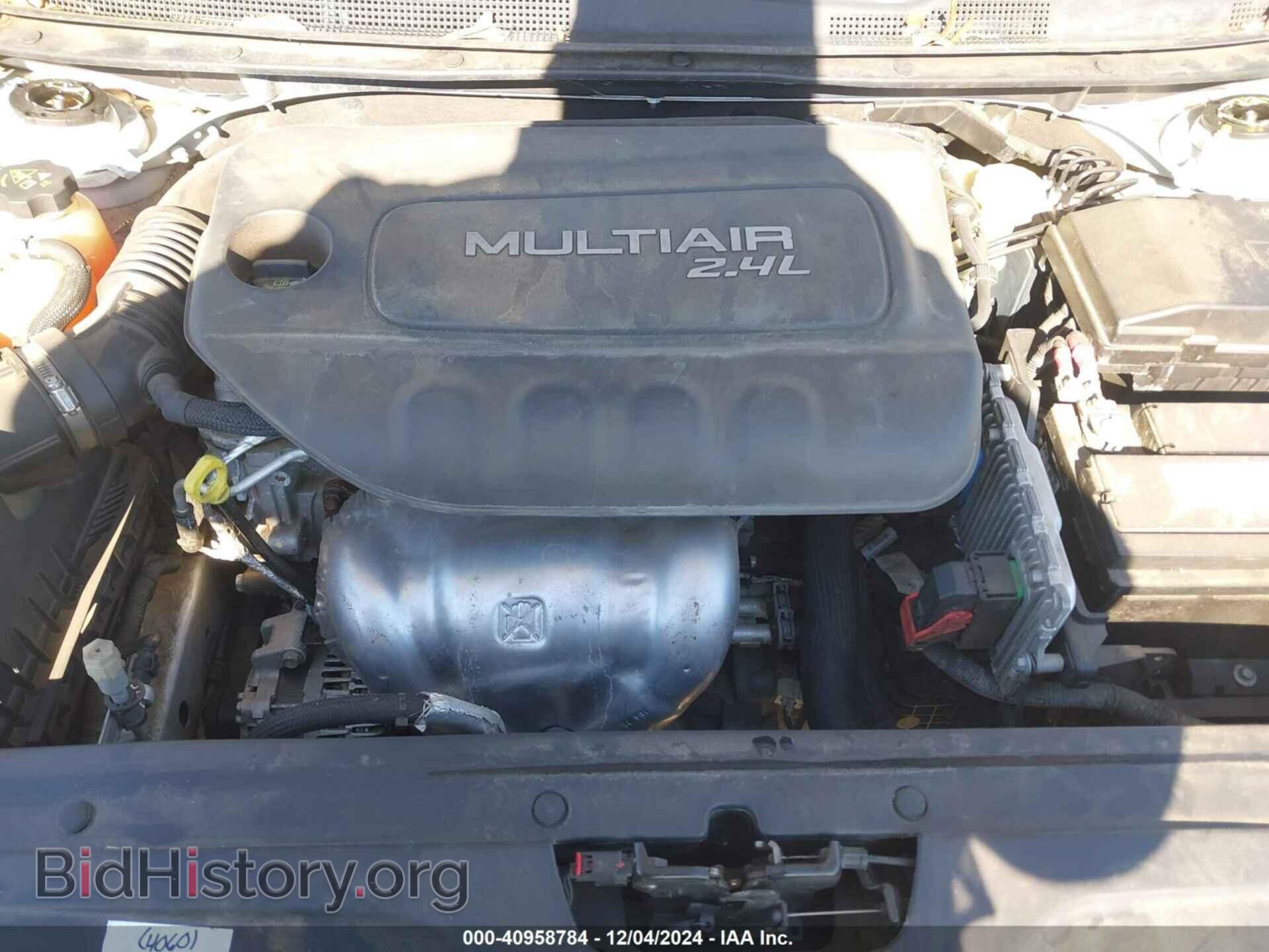 2015 CHRYSLER 200 - VIN: 1C3CCCBB9FN635822 - Photo 10