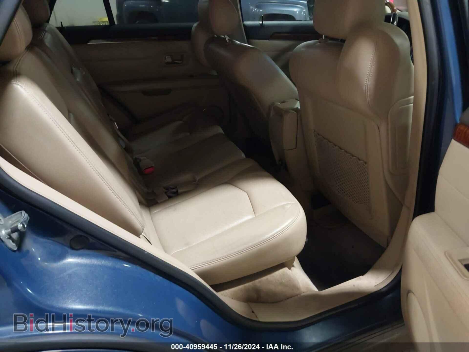 2009 CADILLAC SRX - VIN: 1GYEE437290102012 - Photo 8