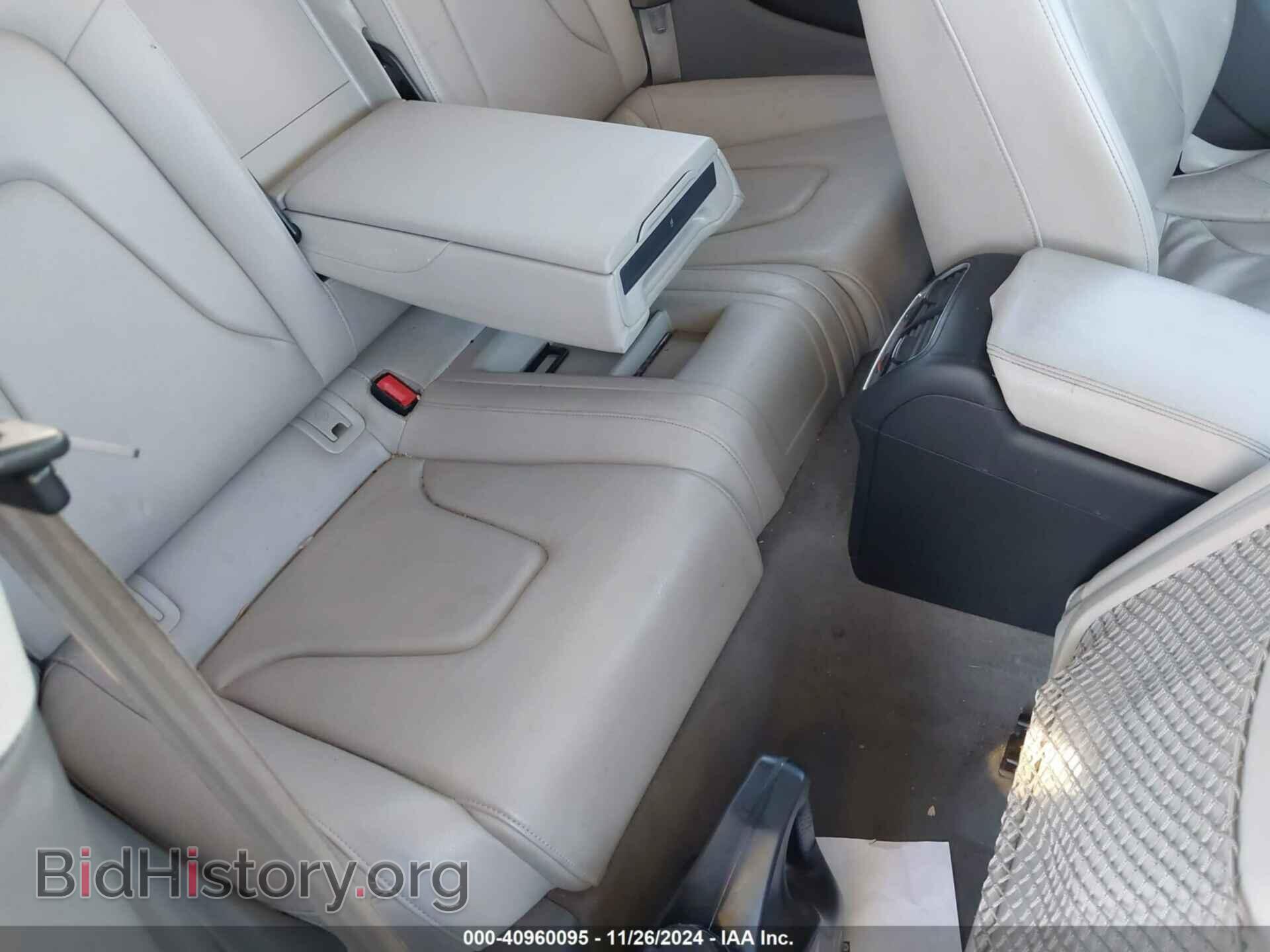 2011 AUDI A5 - VIN: WAULFAFR2BA010238 - Фото 8