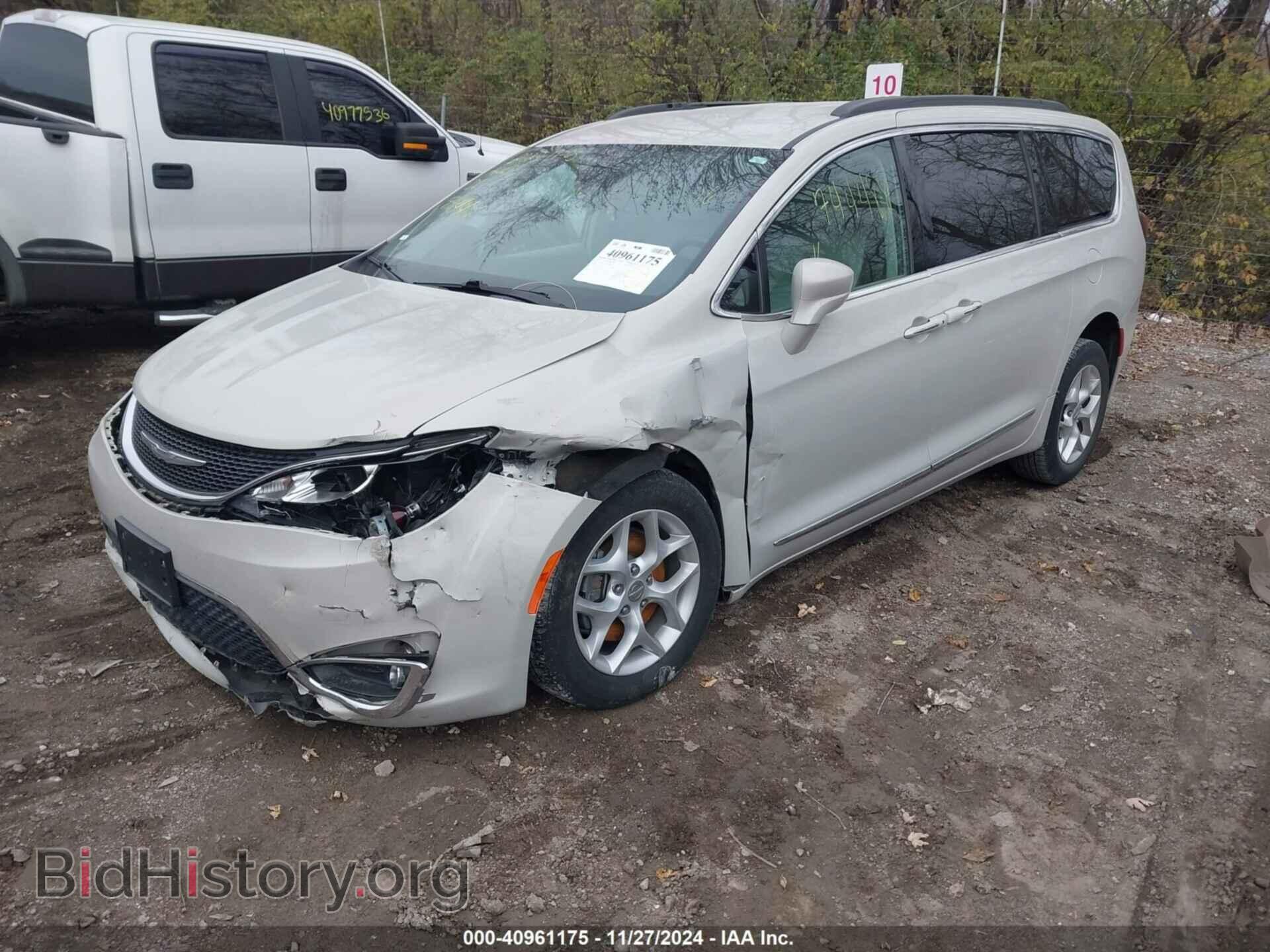 2017 CHRYSLER PACIFICA - VIN: 2C4RC1BG1HR744884 - Фото 2