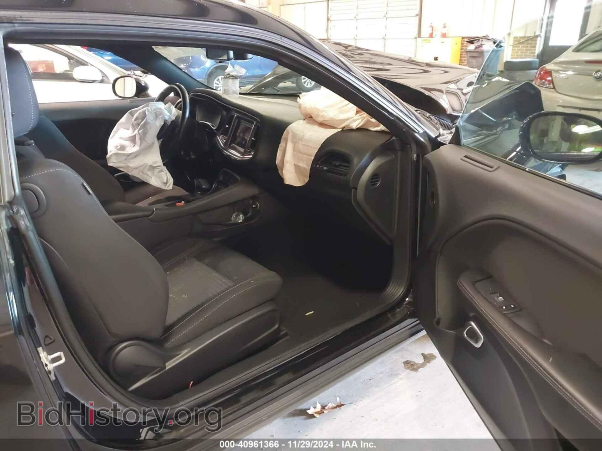 2019 DODGE CHALLENGER - VIN: 2C3CDZAG0KH743939 - Фото 5