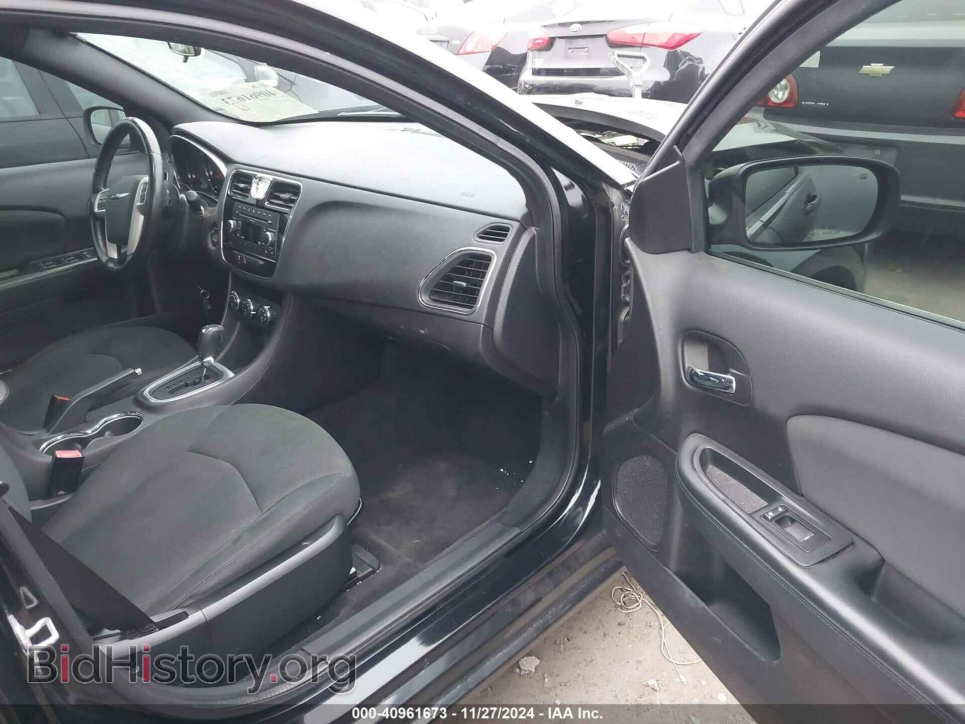 2011 CHRYSLER 200 - VIN: 1C3BC1FB4BN613795 - Фото 5