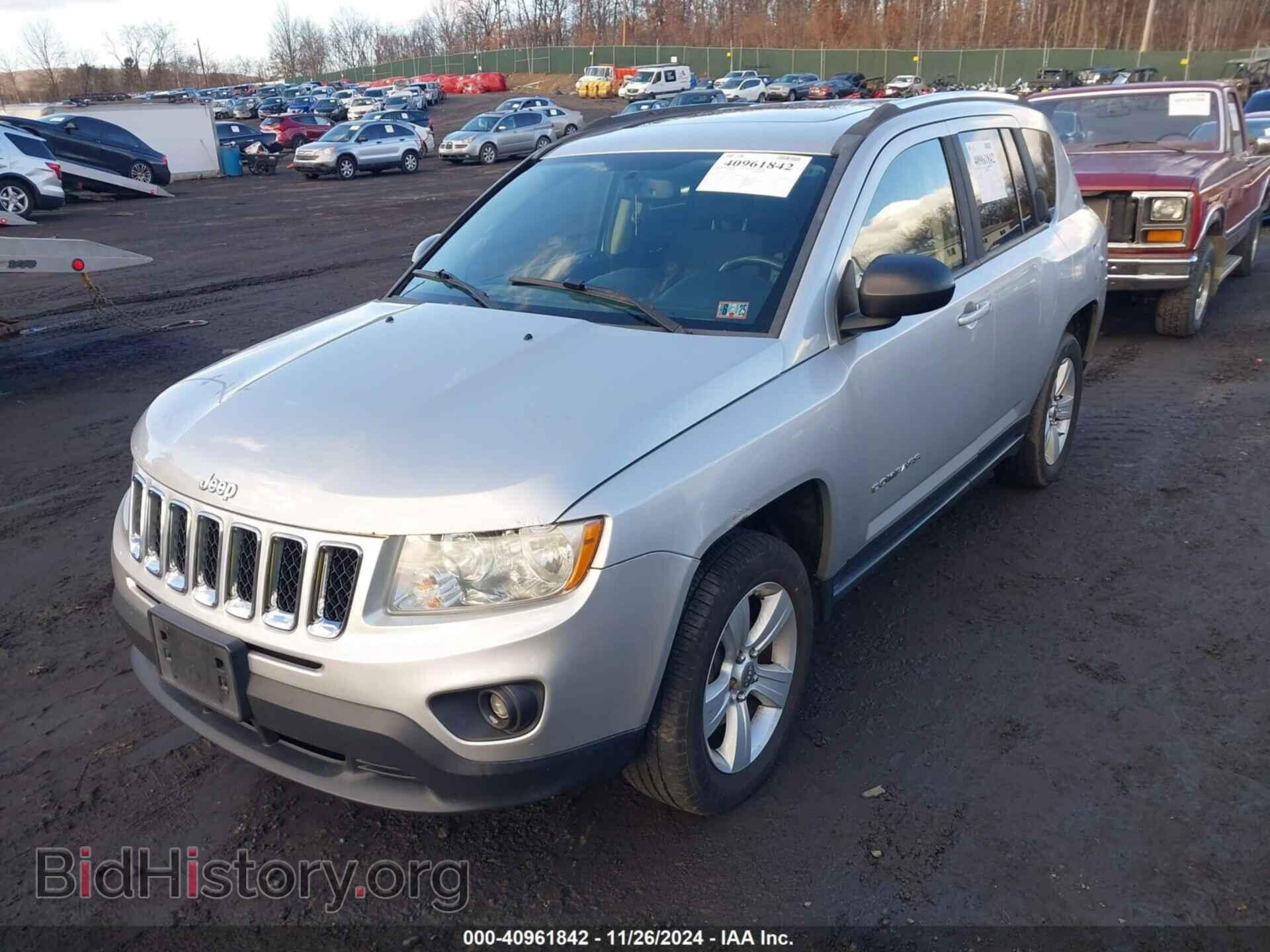 2012 JEEP COMPASS - VIN: 1C4NJDEB0CD686154 - Photo 2