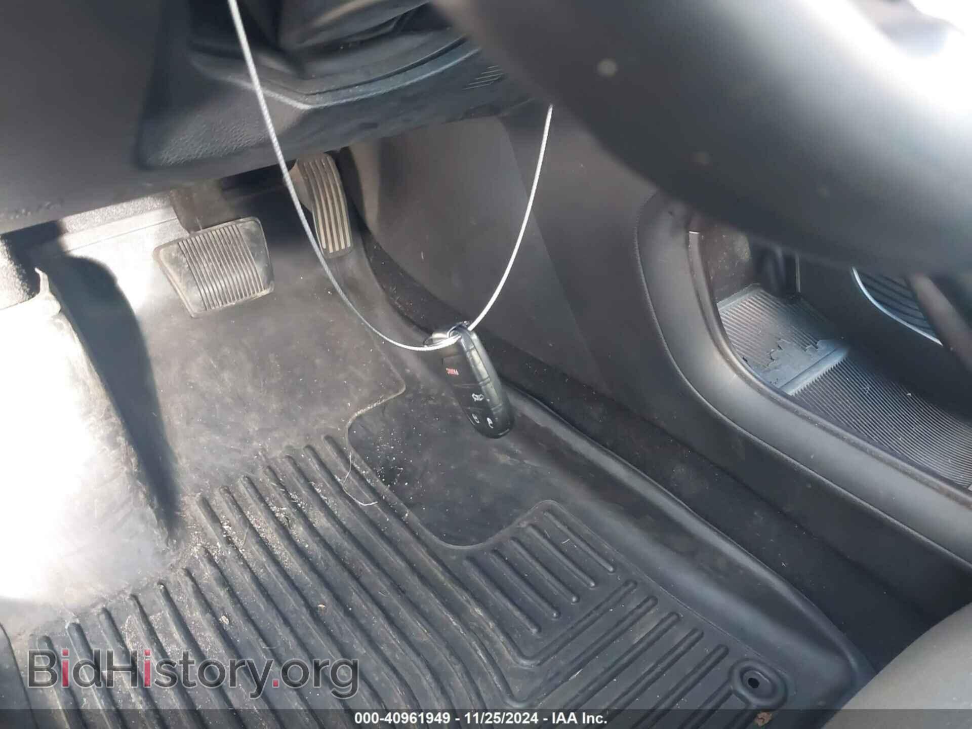 2015 CHRYSLER 200 - VIN: 1C3CCCAB2FN596606 - Фото 11