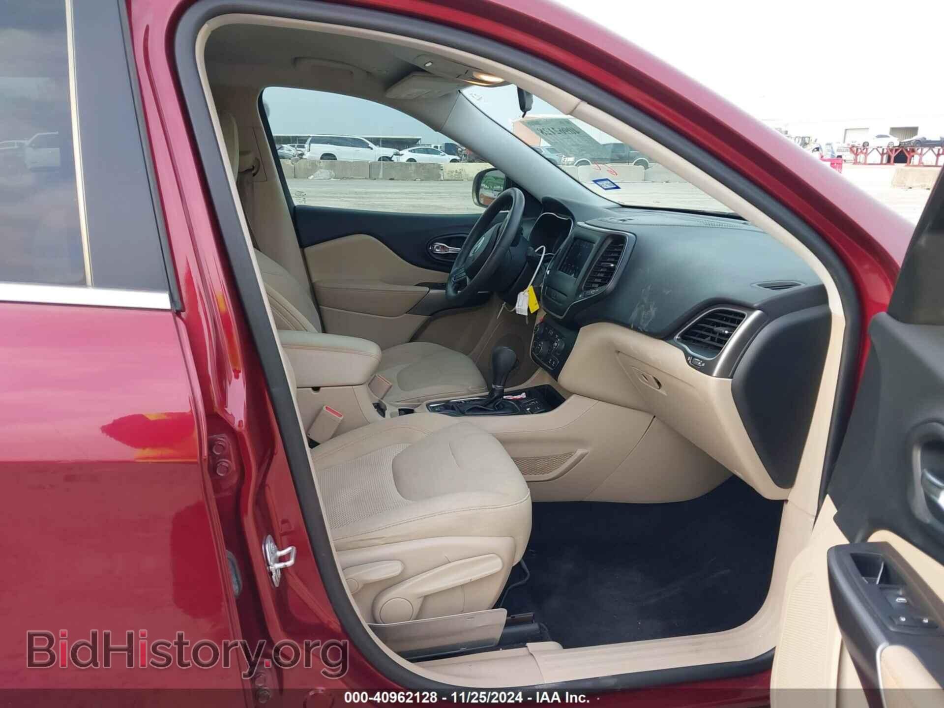 2019 JEEP CHEROKEE - VIN: 1C4PJLCB8KD153473 - Фото 5