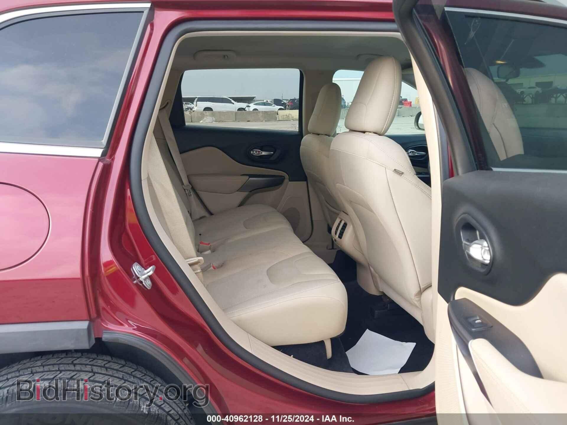 2019 JEEP CHEROKEE - VIN: 1C4PJLCB8KD153473 - Фото 8