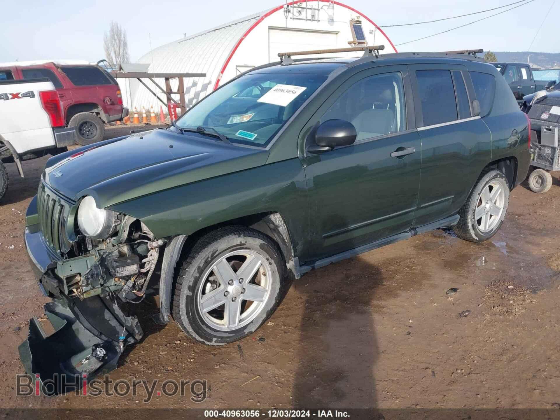 2009 JEEP COMPASS - VIN: 1J4FF47B19D205849 - Фото 2