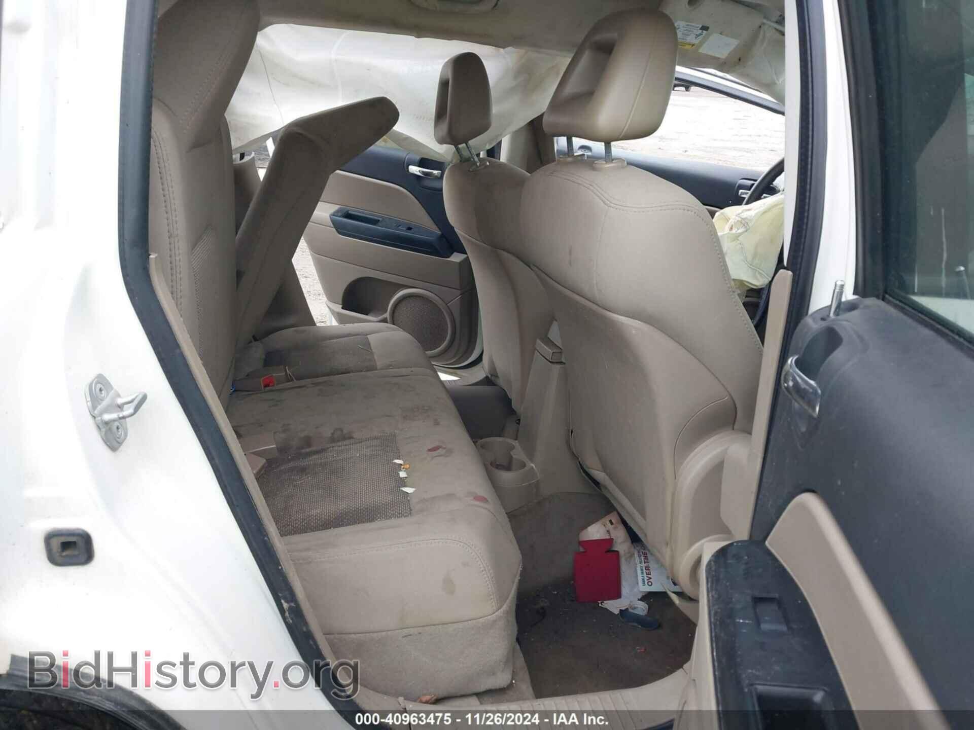 2009 JEEP COMPASS - VIN: 1J4FF47B09D239958 - Фото 8
