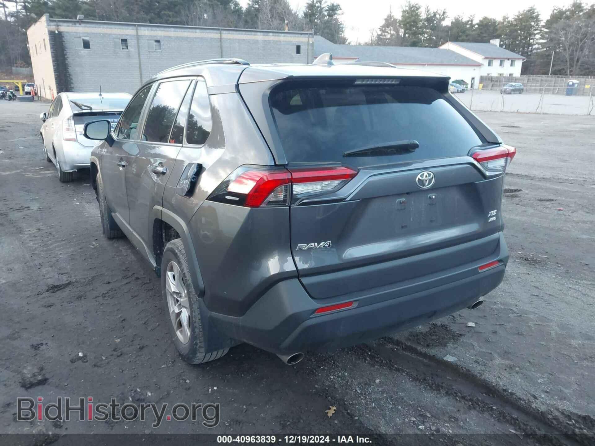 2019 TOYOTA RAV4 - VIN: JTMP1RFV2KD039932 - Фото 3