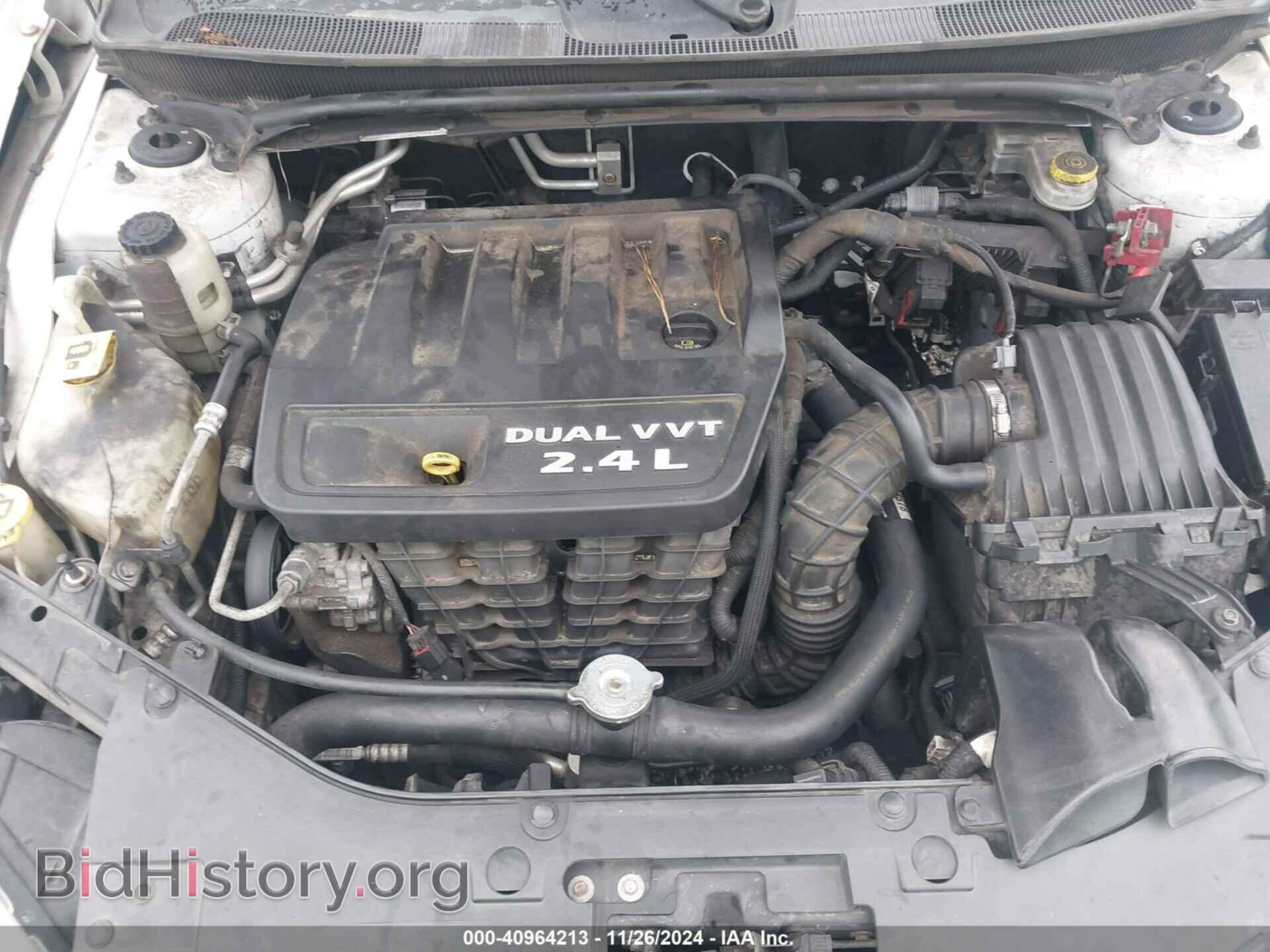 2011 CHRYSLER 200 - VIN: 1C3BC2FB3BN613115 - Фото 10