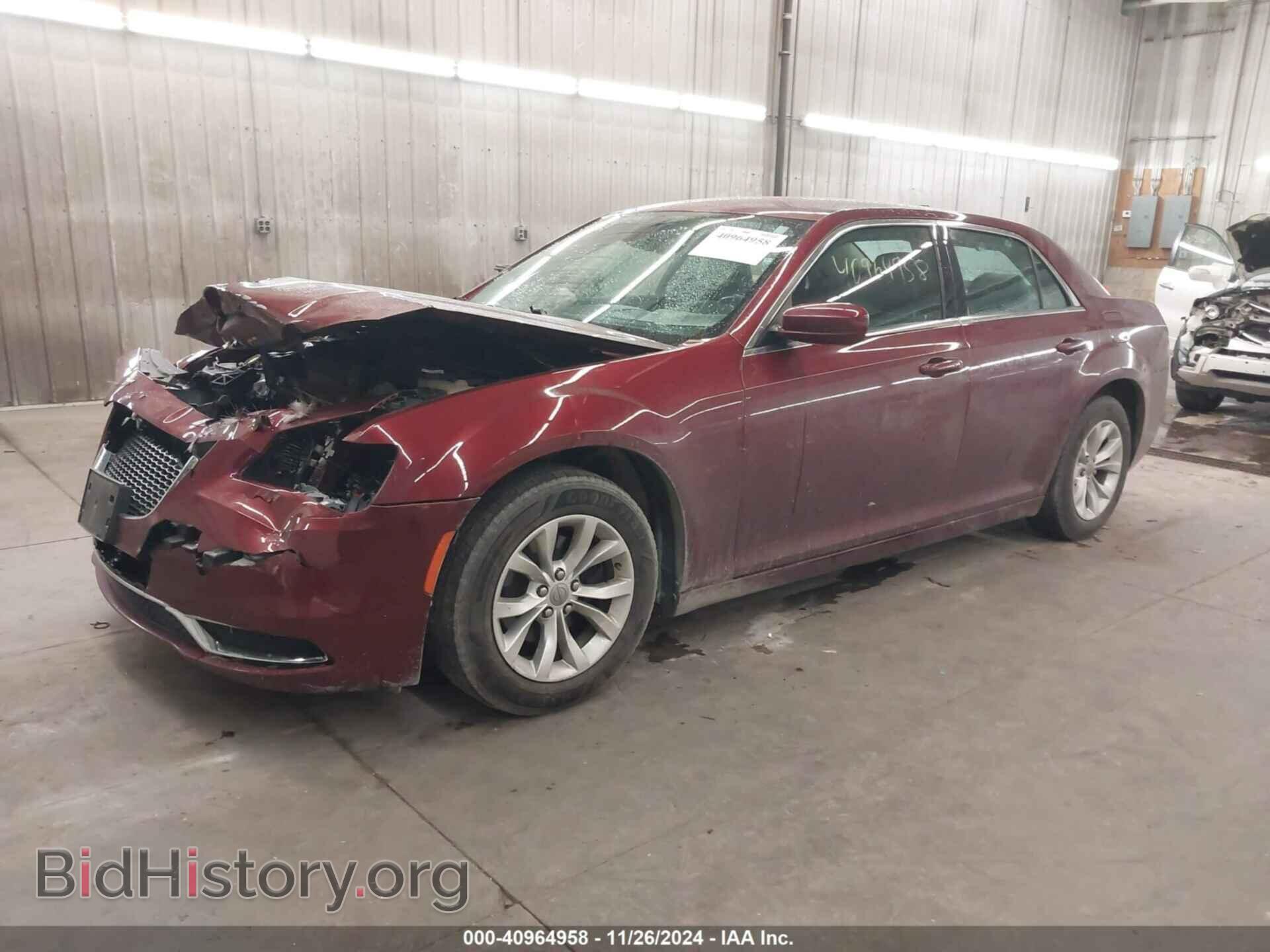 2016 CHRYSLER 300 - VIN: 2C3CCAAG7GH181288 - Фото 2
