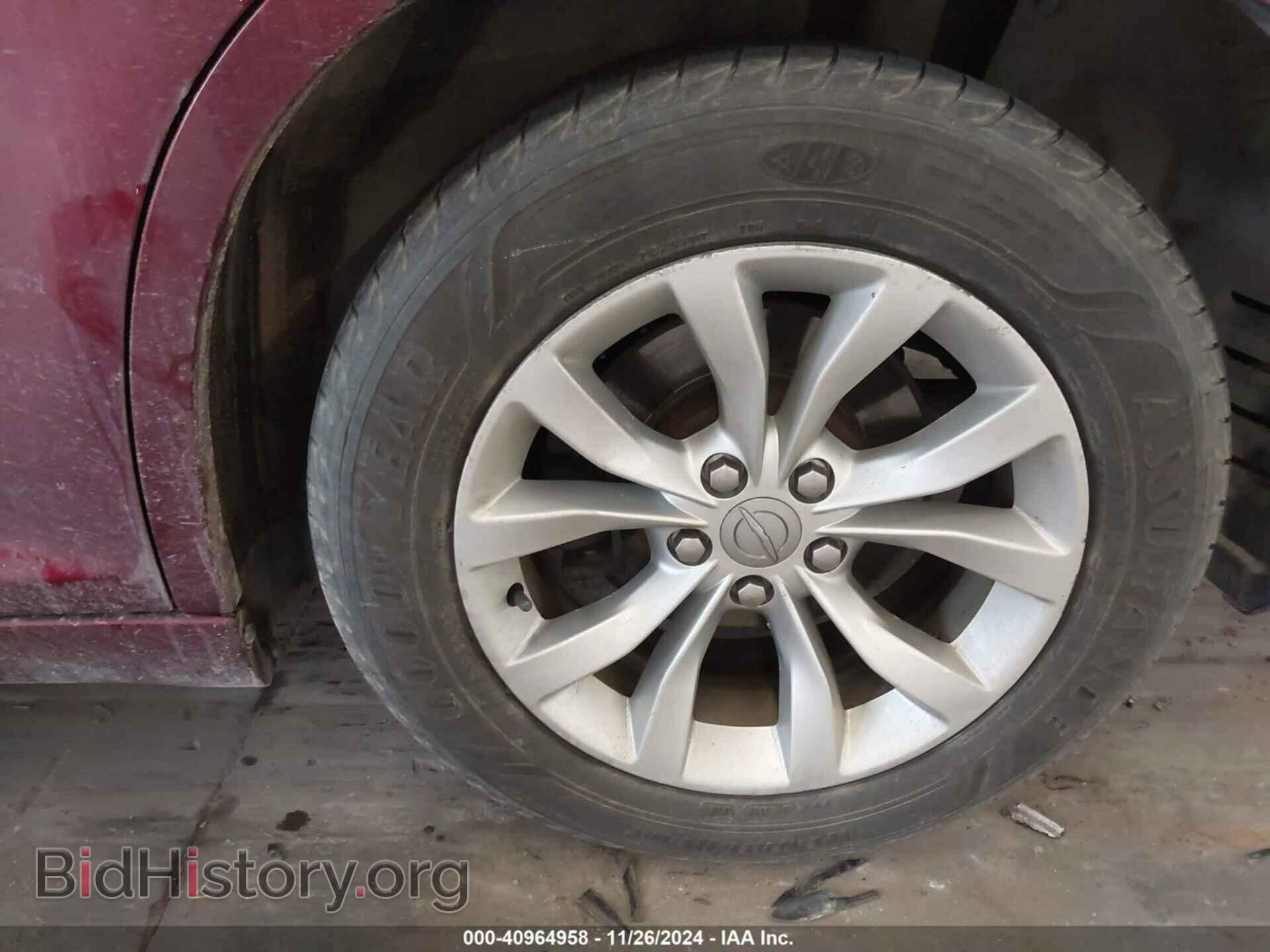 2016 CHRYSLER 300 - VIN: 2C3CCAAG7GH181288 - Фото 12