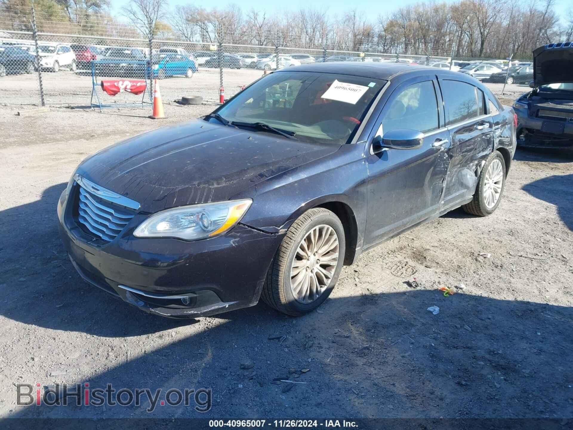 2011 CHRYSLER 200 - VIN: 1C3BC2FG4BN594442 - Фото 2