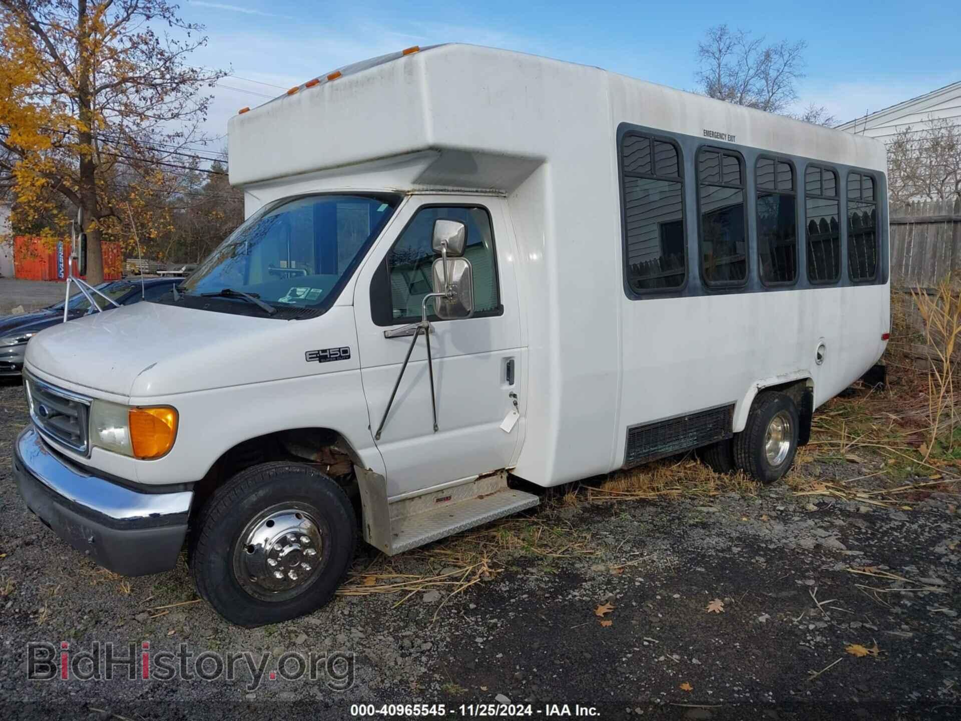 2005 FORD E-450 CUTAWAY - VIN: 1FDXE45S65HB19127 - Фото 2