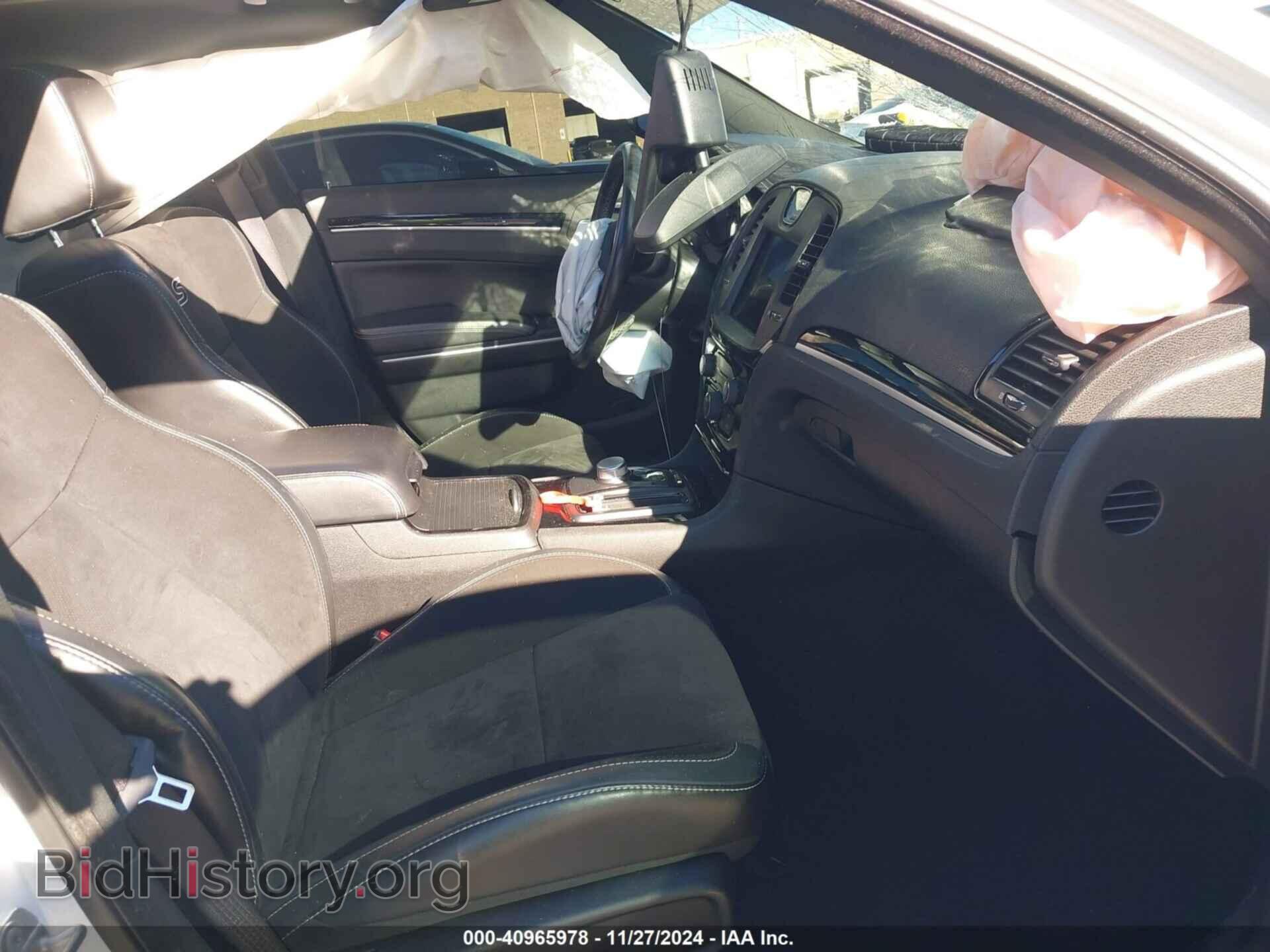 2019 CHRYSLER 300 - VIN: 2C3CCABT5KH602364 - Фото 5