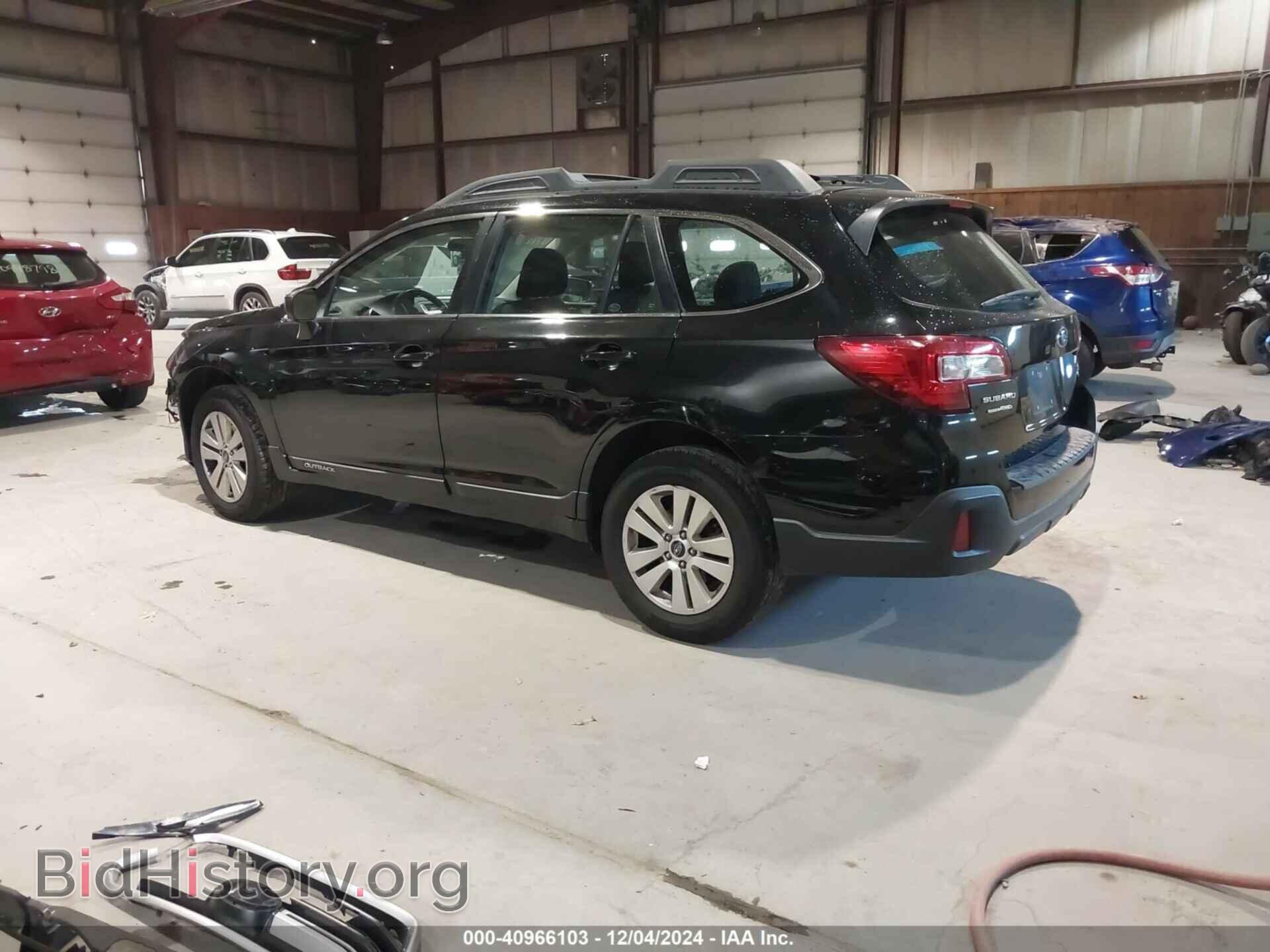2018 SUBARU OUTBACK - VIN: 4S4BSAAC3J3231486 - Фото 3