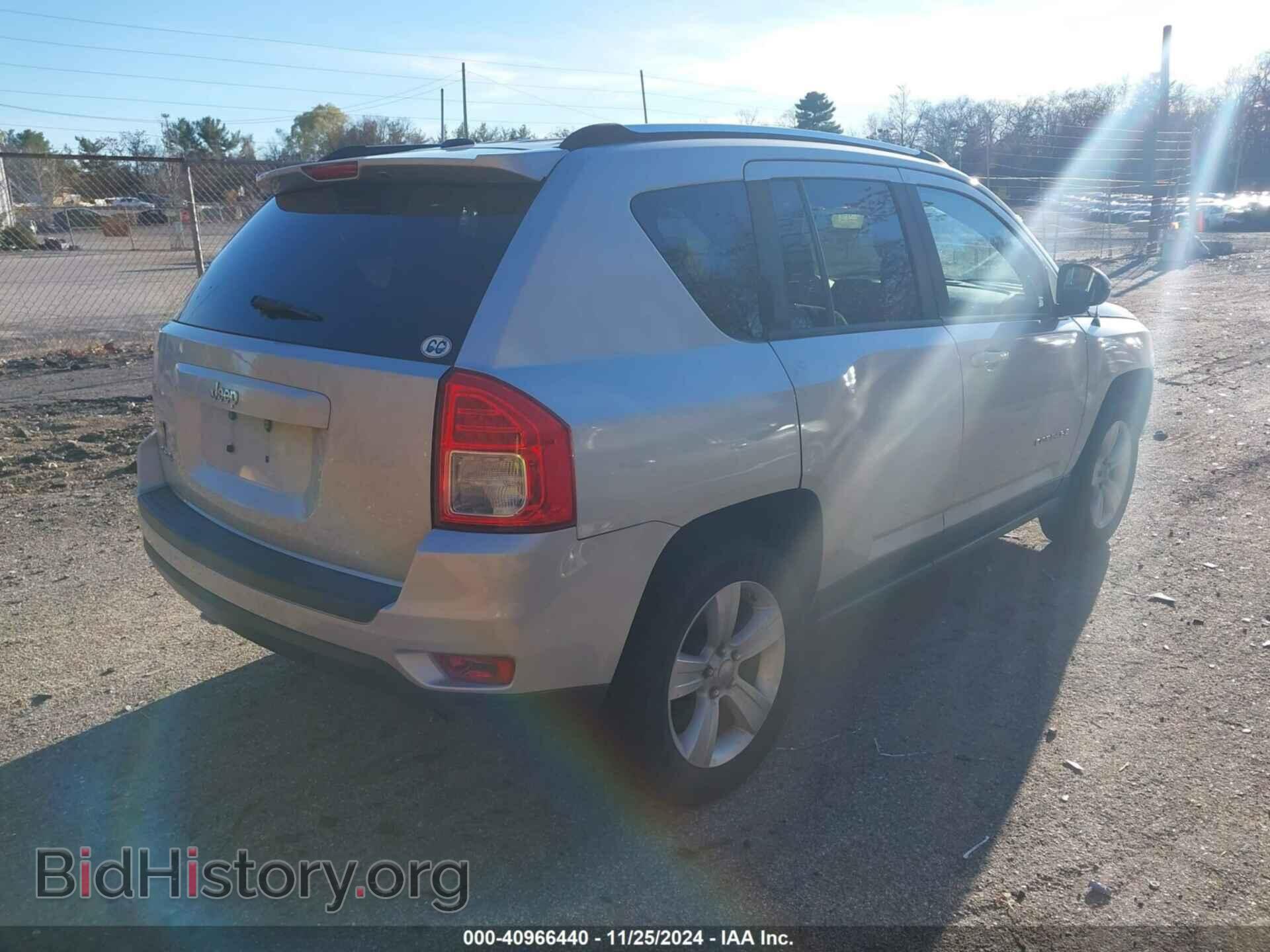 2011 JEEP COMPASS - VIN: 1J4NF1FB8BD282932 - Photo 4