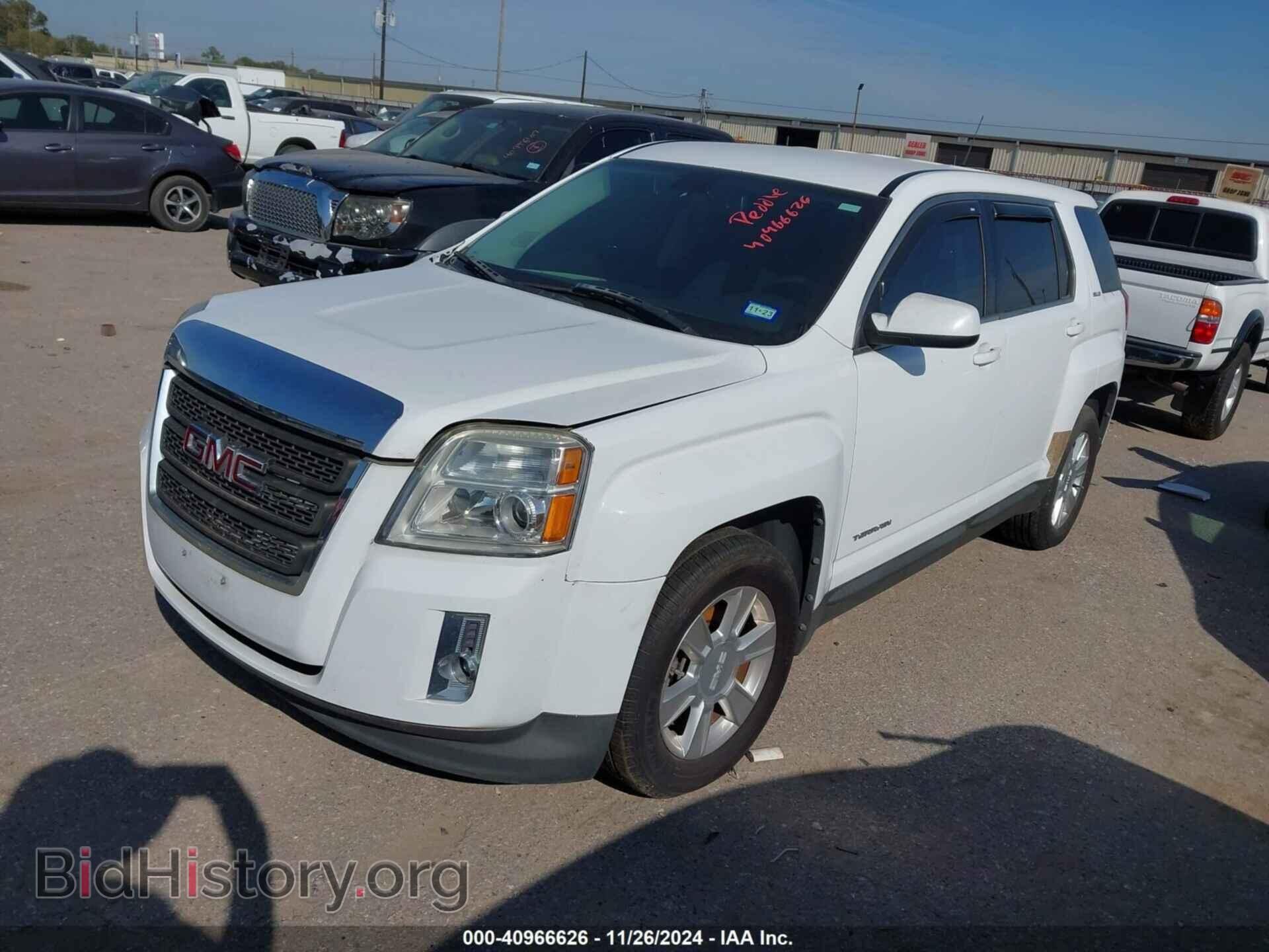 2011 GMC TERRAIN - VIN: 2CTALMEC8B6220572 - Photo 2
