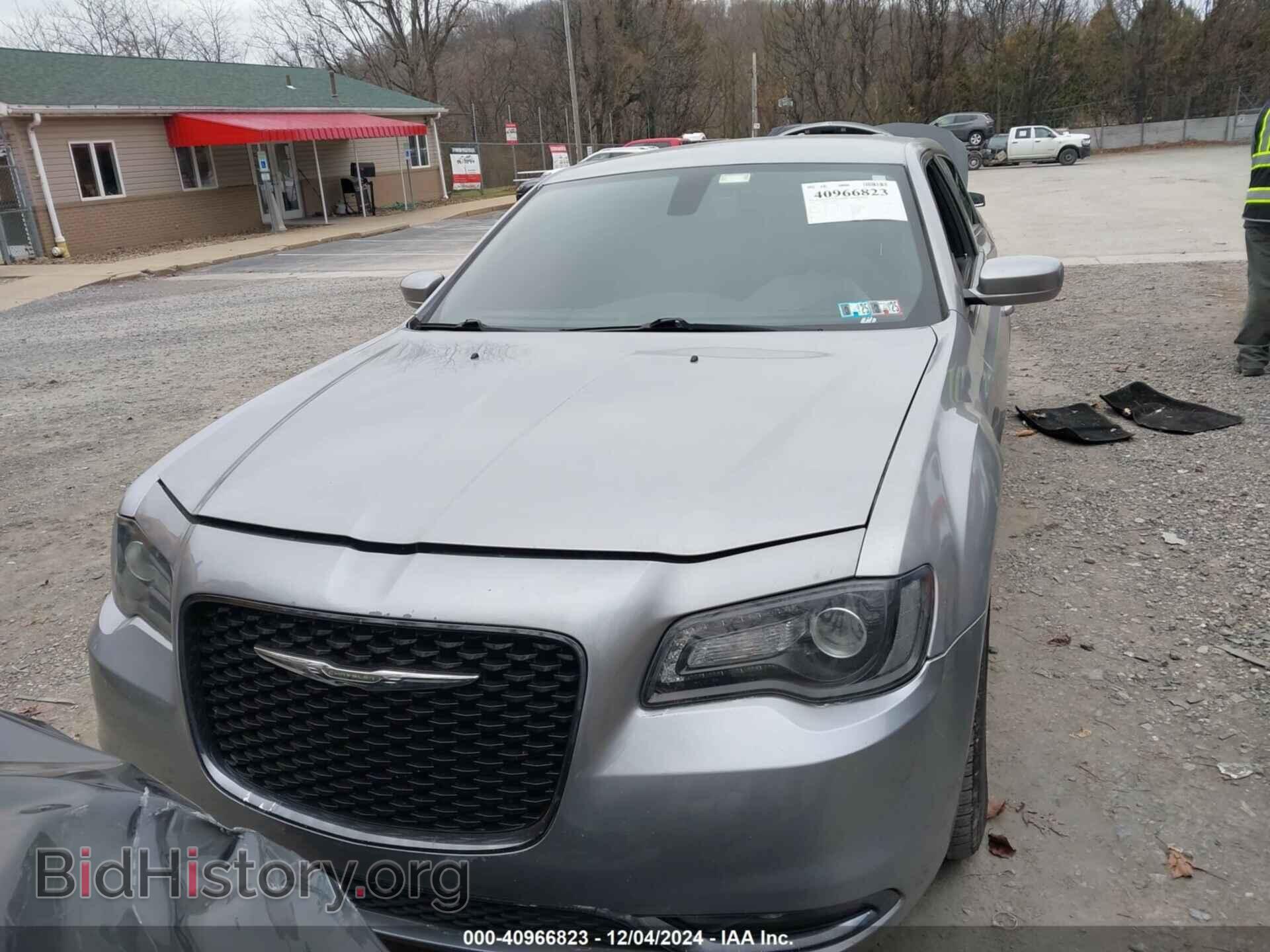 2018 CHRYSLER 300 - VIN: 2C3CCAGG3JH267406 - Фото 13