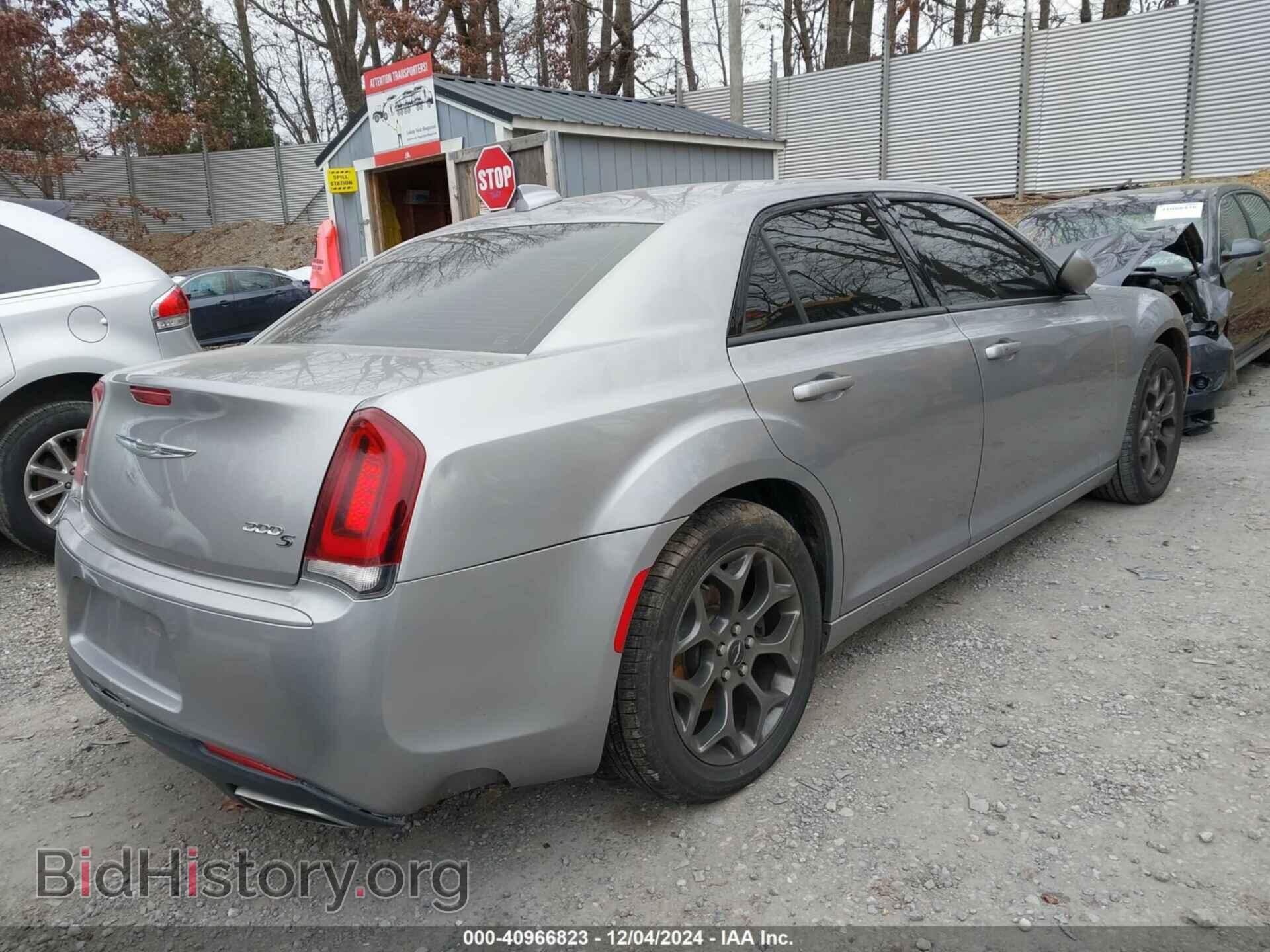 2018 CHRYSLER 300 - VIN: 2C3CCAGG3JH267406 - Фото 4