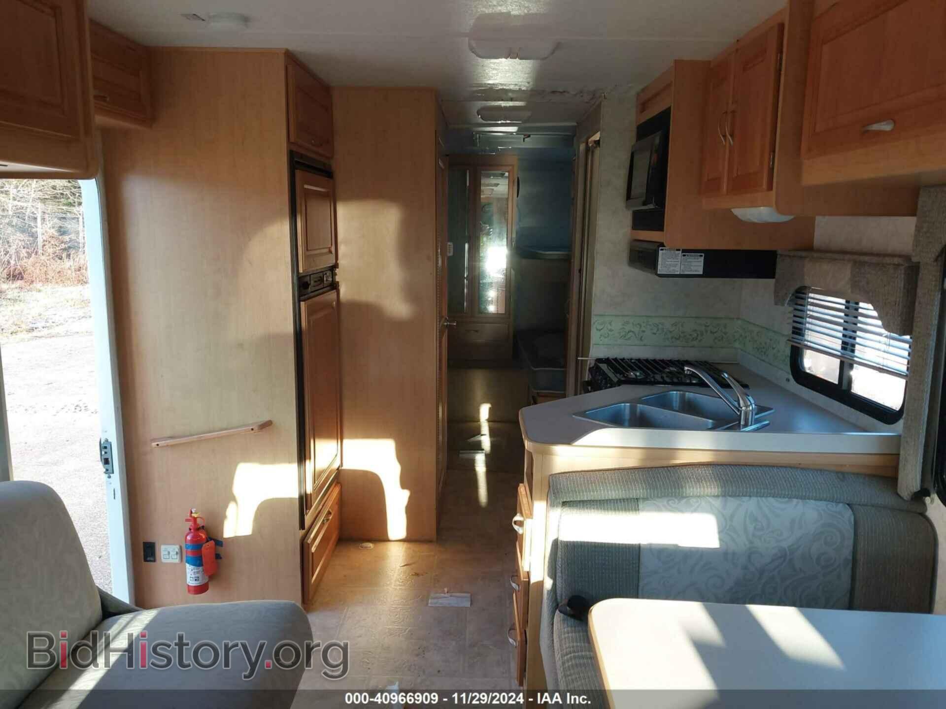 2005 FORD E-450 CUTAWAY - VIN: 1FDXE45SX5HA05177 - Фото 8