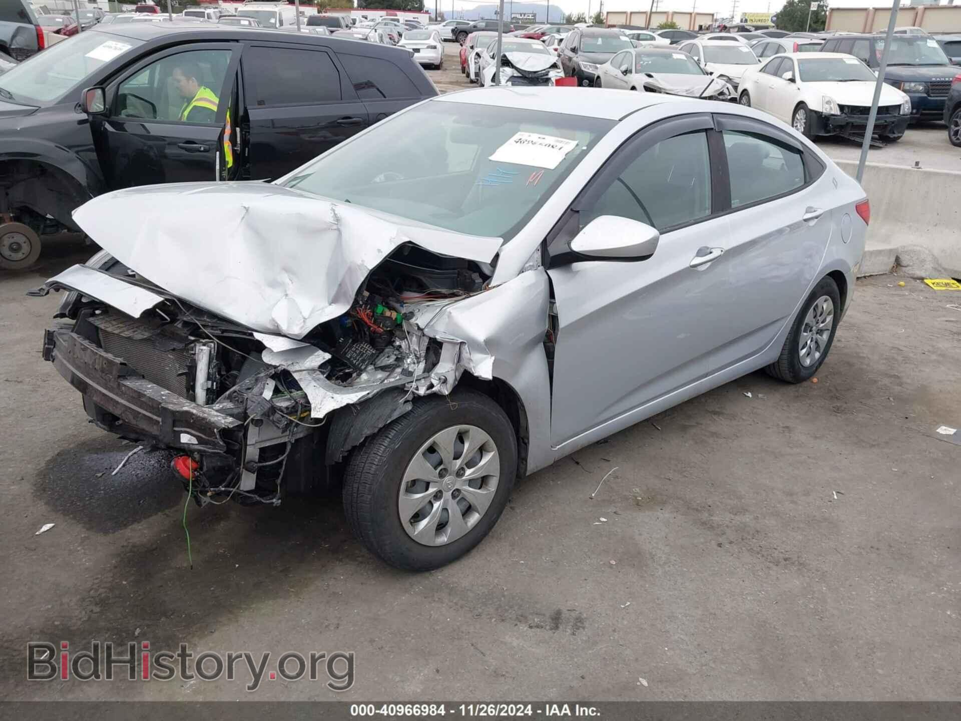 2017 HYUNDAI ACCENT - VIN: KMHCT4AE1HU300572 - Фото 2