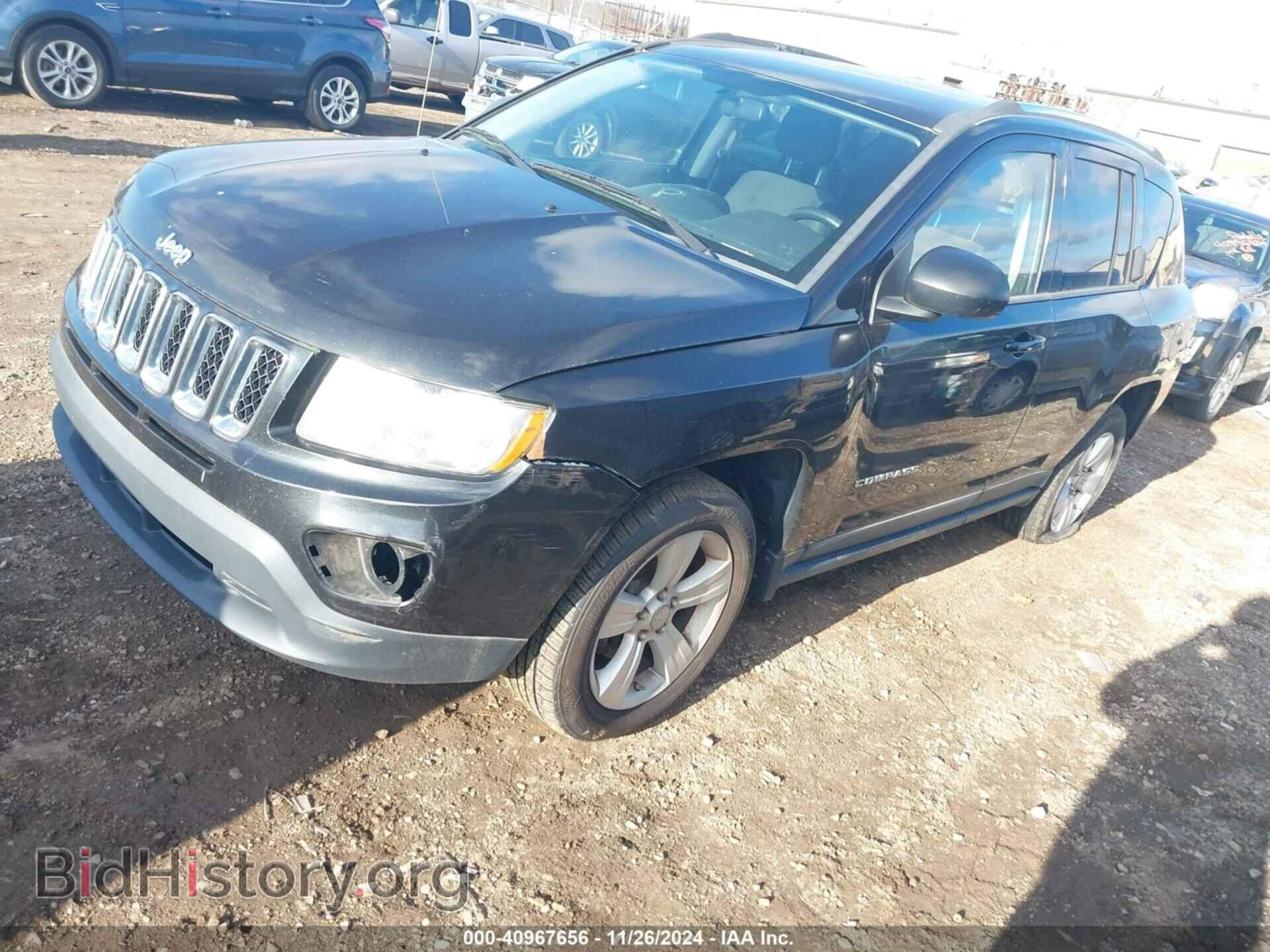 2011 JEEP COMPASS - VIN: 1J4NF1FB3BD207300 - Photo 2
