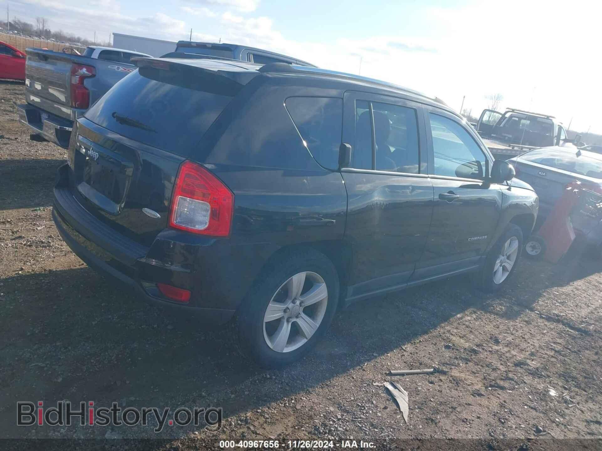 2011 JEEP COMPASS - VIN: 1J4NF1FB3BD207300 - Photo 4