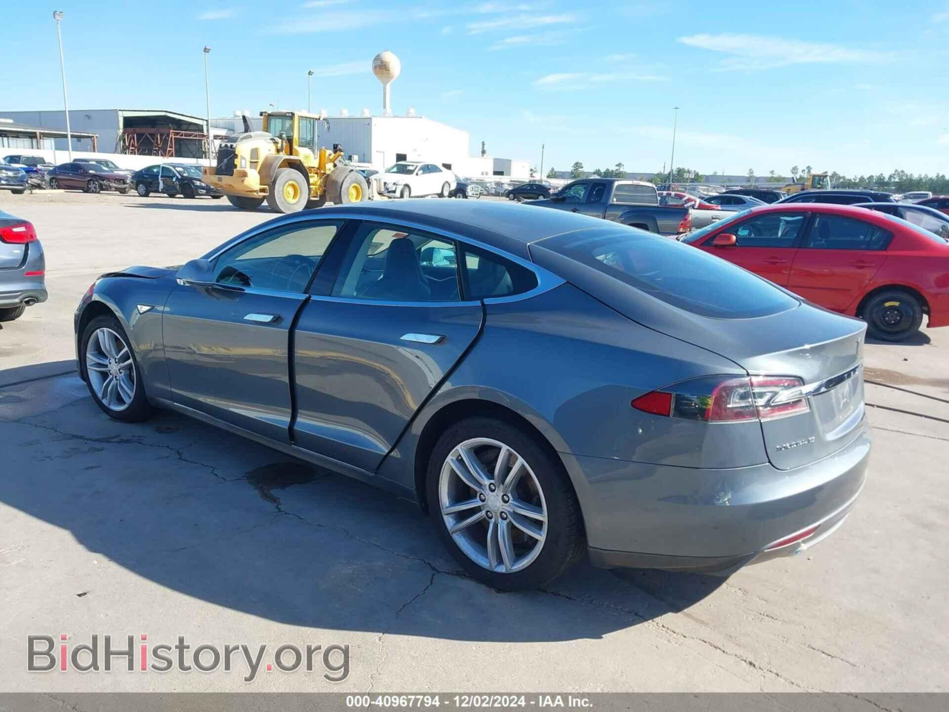 2013 TESLA MODEL S - VIN: 5YJSA1CN4DFP06768 - Фото 3