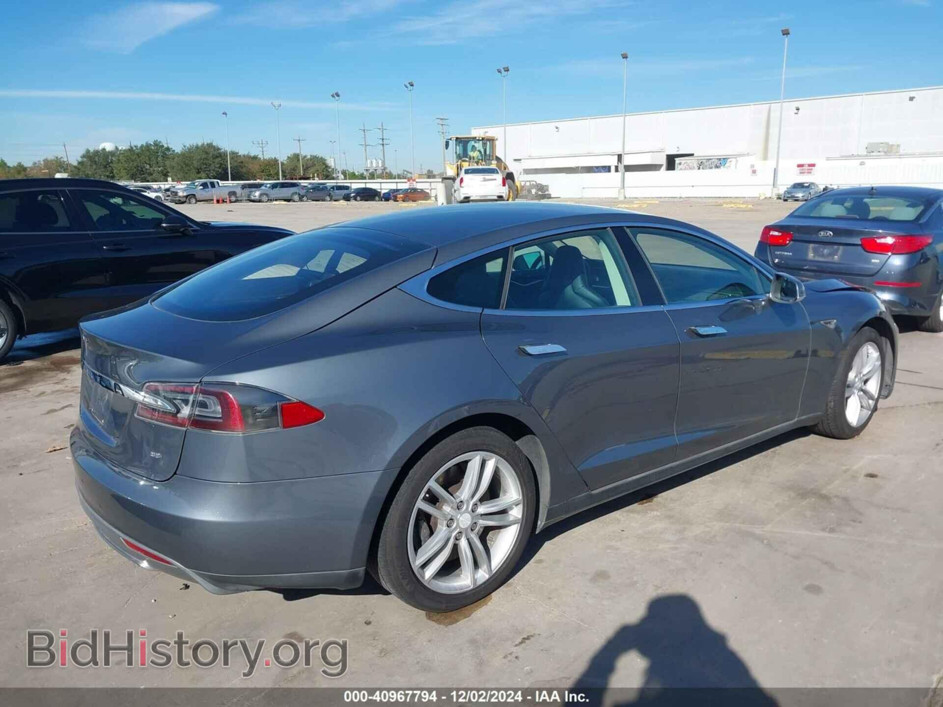 2013 TESLA MODEL S - VIN: 5YJSA1CN4DFP06768 - Фото 4
